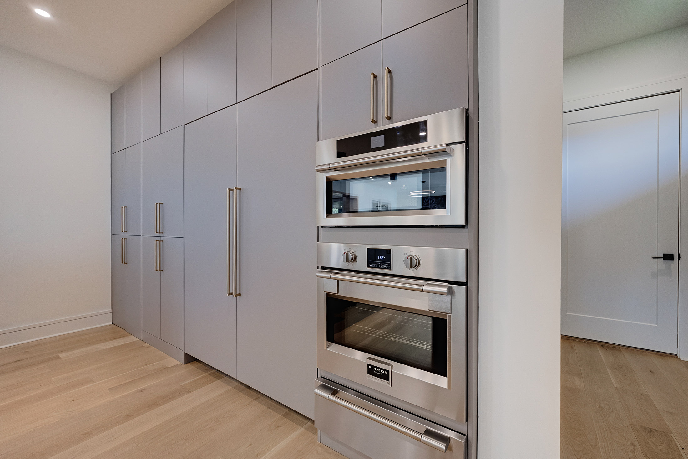  Striking Contemporary Design and Thoughtful Craftsmanship - 物件實景