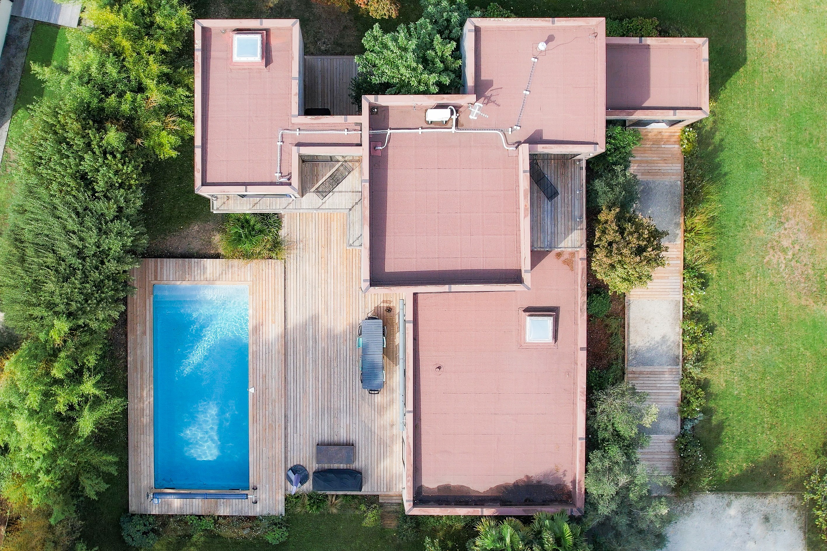  EXCEPTIONAL ARCHITECT-DESIGNED VILLA BETWEEN THE BASSIN AND THE OCEAN - 物件實景