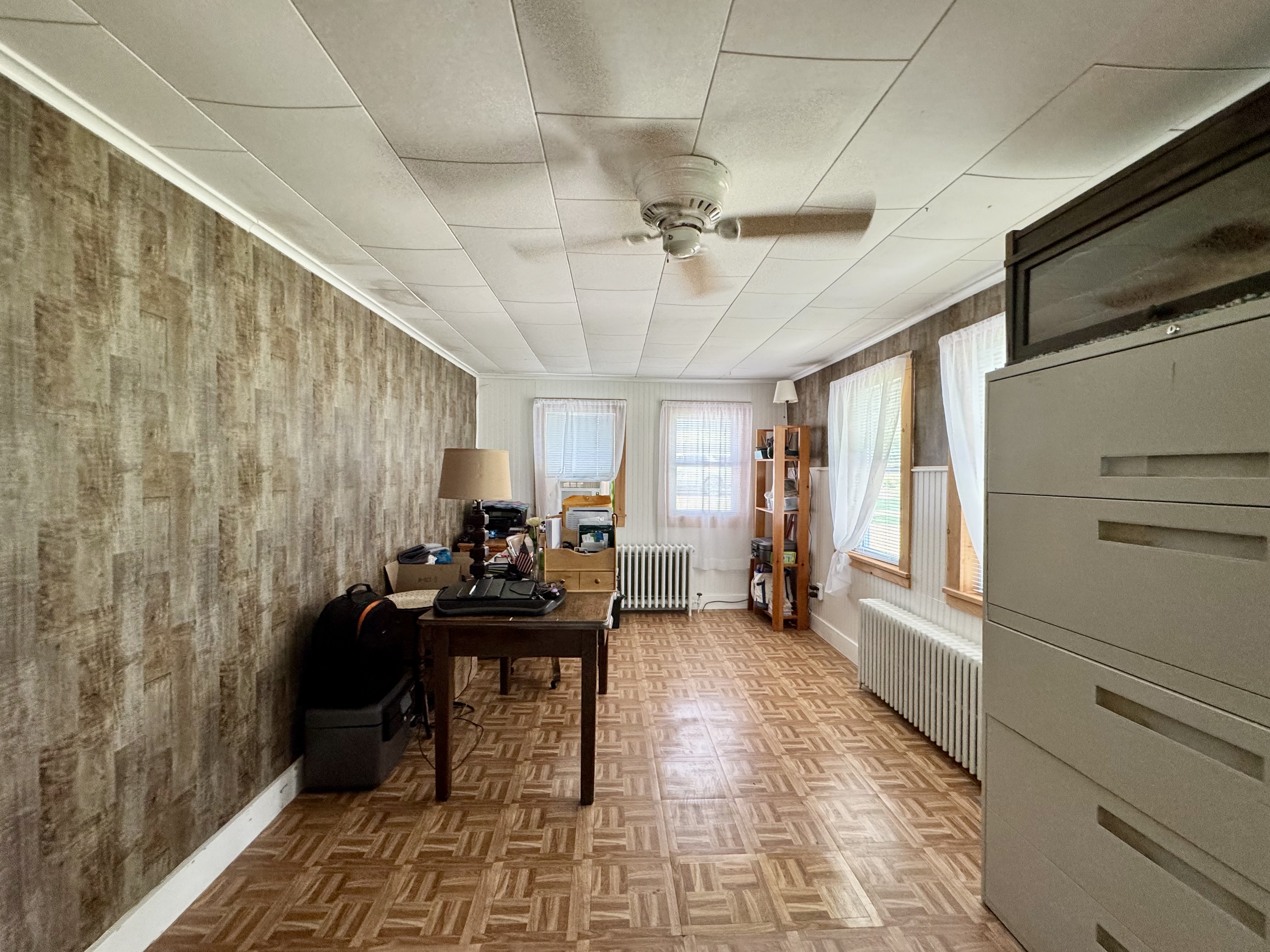 Catskill, New York, 12414, United States, 6 Bedrooms Bedrooms, ,3 BathroomsBathrooms,Residential,For Sale,1983582