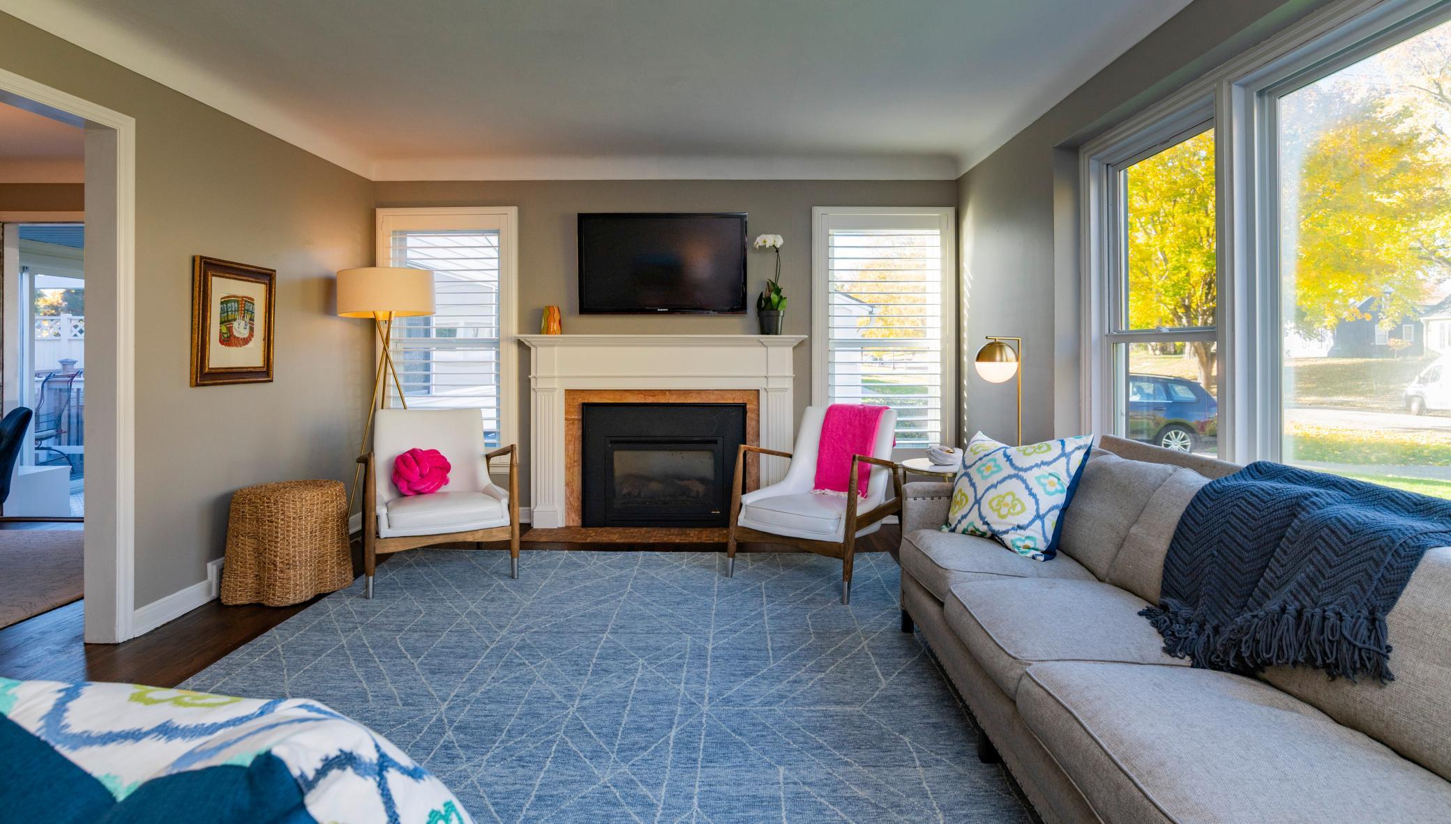 Saint Paul, Minnesota, 55116, United States, 3 Bedrooms Bedrooms, ,2 BathroomsBathrooms,Residential,For Sale,1987775