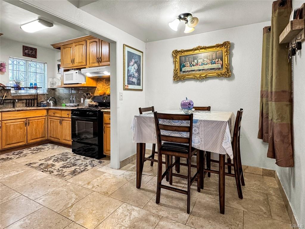 Montebello, California, 90640, United States, 3 Bedrooms Bedrooms, ,3 BathroomsBathrooms,Residential,For Sale,1987402