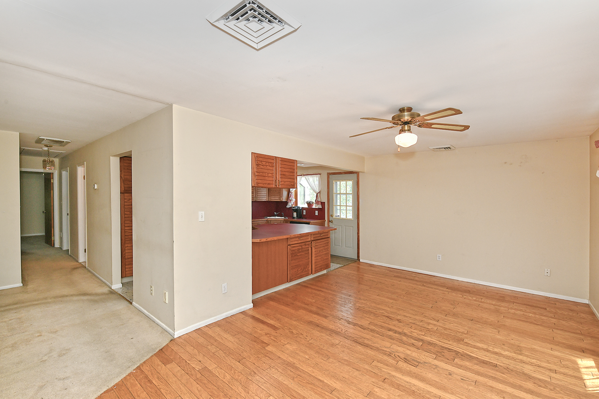 Bethpage, New York, 11714, United States, 4 Bedrooms Bedrooms, ,3 BathroomsBathrooms,Residential,For Sale,1880879
