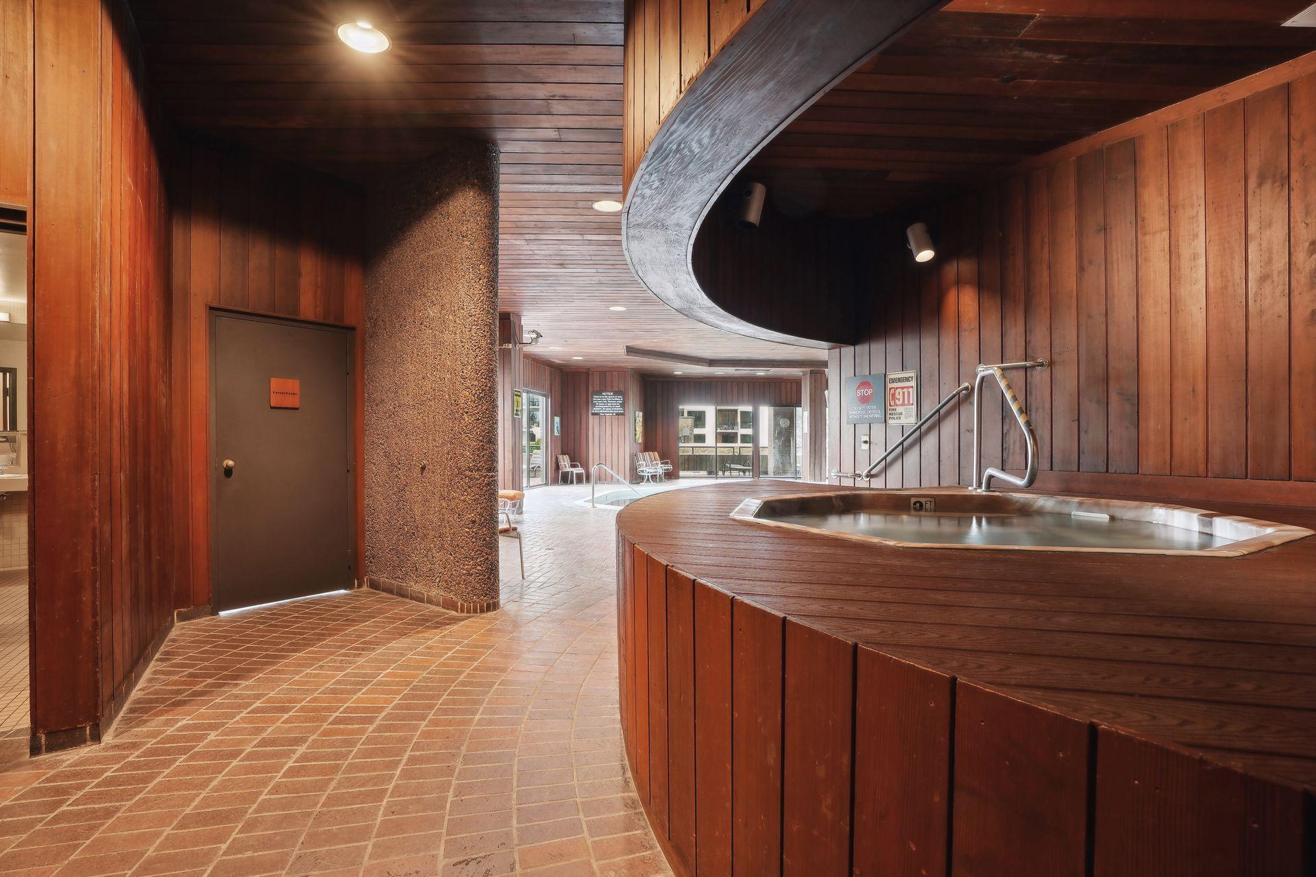 Minneapolis, Minnesota, 55416, United States, 2 Bedrooms Bedrooms, ,1 BathroomBathrooms,Residential,For Sale,1993014