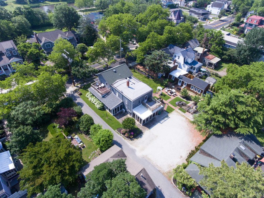 Cape May, New Jersey, 08204, United States, 6 Bedrooms Bedrooms, ,6 BathroomsBathrooms,Residential,For Sale,1974439