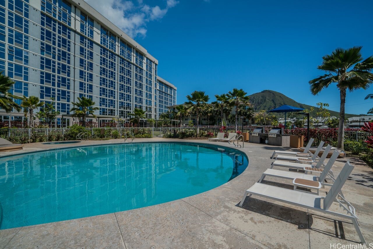 Honolulu, Hawaii, 96825, United States, 2 Bedrooms Bedrooms, ,2 BathroomsBathrooms,Residential,For Sale,1875289