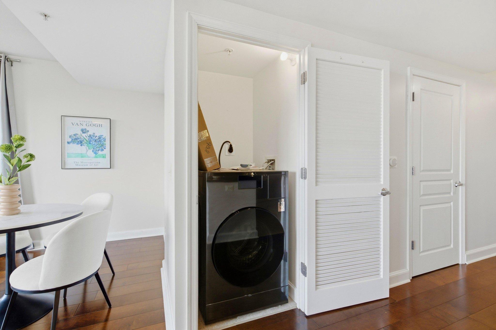  2451 Midtown Avenue, Alexandria, VA, 22303 - 物件實景