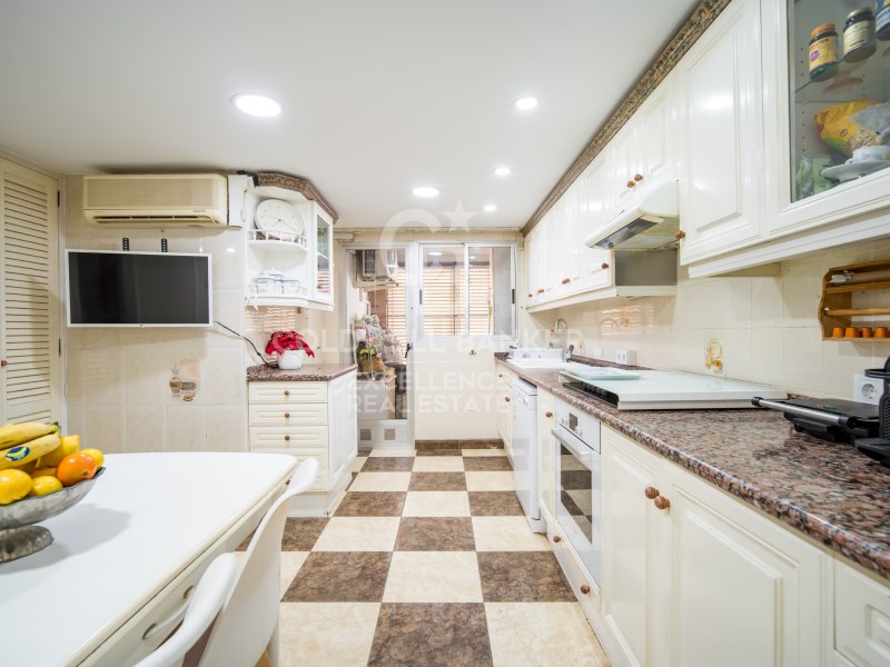 Valencia, Comunidad Valenciana, ES, 4 Bedrooms Bedrooms, ,2 BathroomsBathrooms,Residential,For Sale,1821099