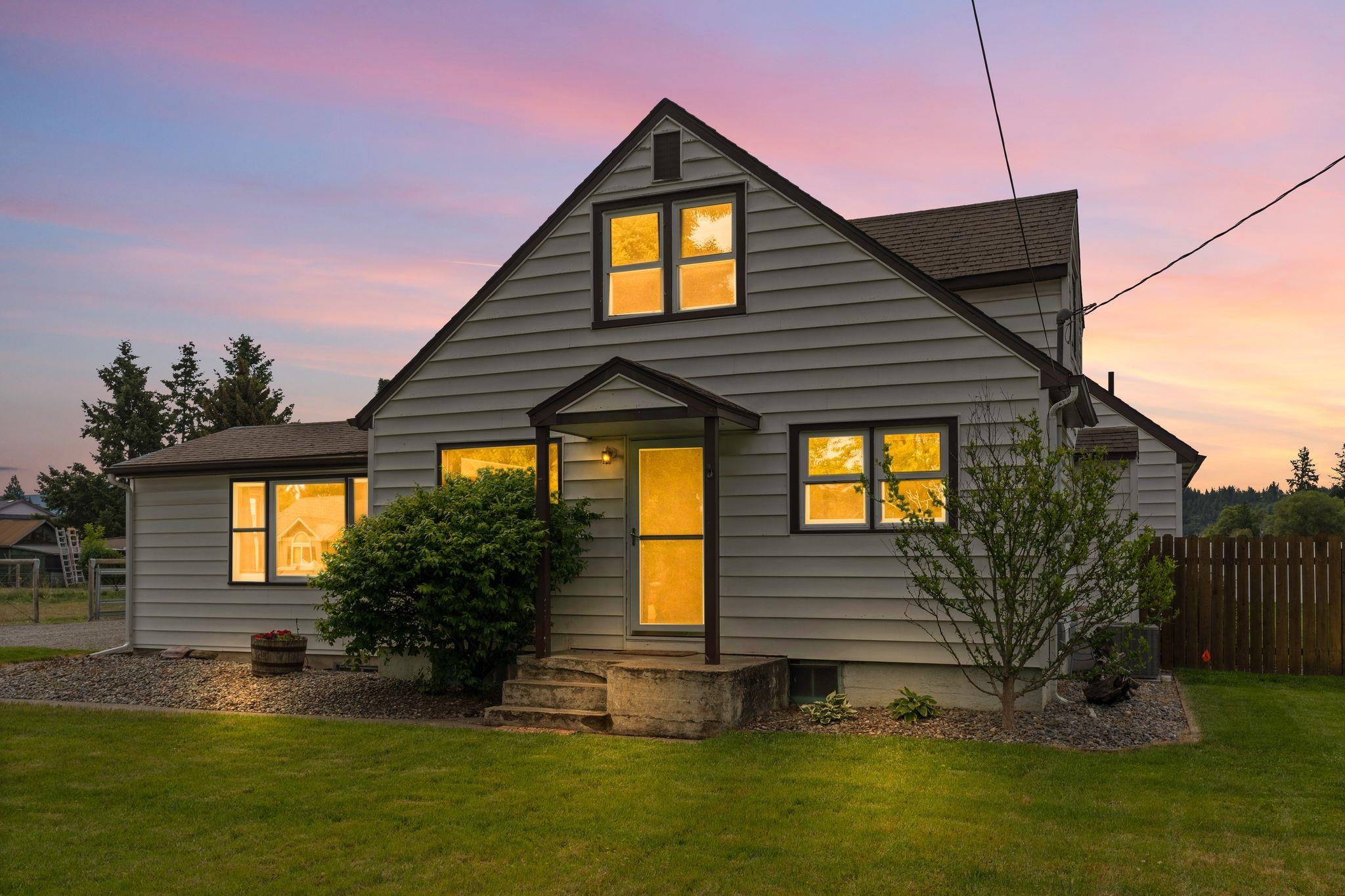 Greenacres, Washington, 99016, United States, 5 Bedrooms Bedrooms, ,2 BathroomsBathrooms,Residential,For Sale,1846797