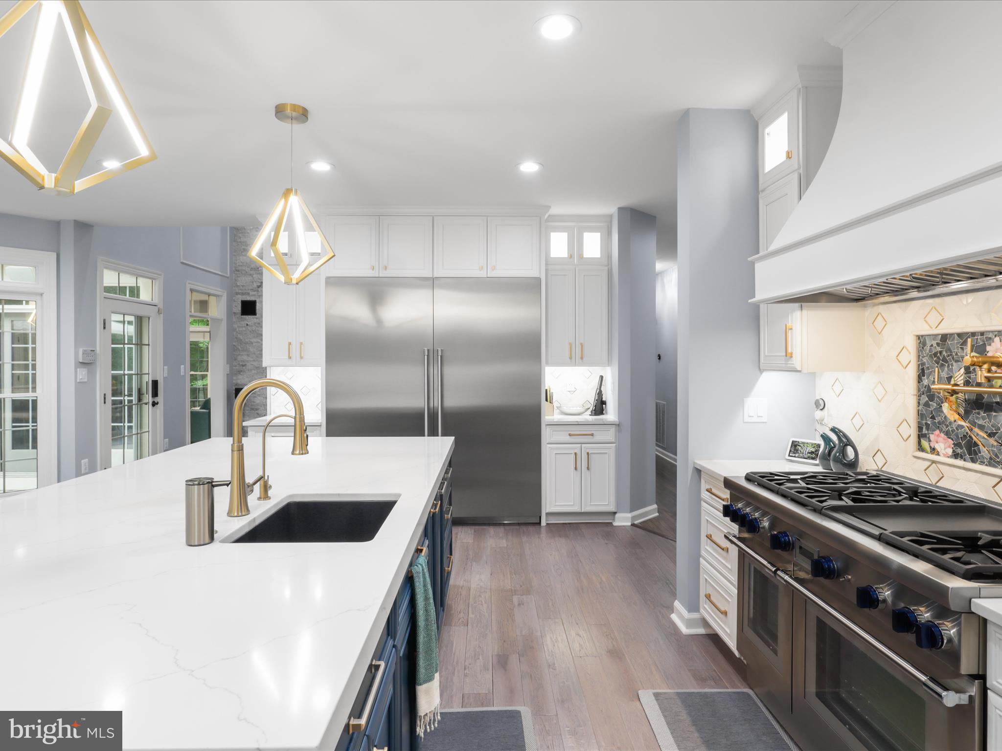 Fairfax Station, Virginia, 22039, United States, 5 Bedrooms Bedrooms, ,6 BathroomsBathrooms,Residential,For Sale,1810572
