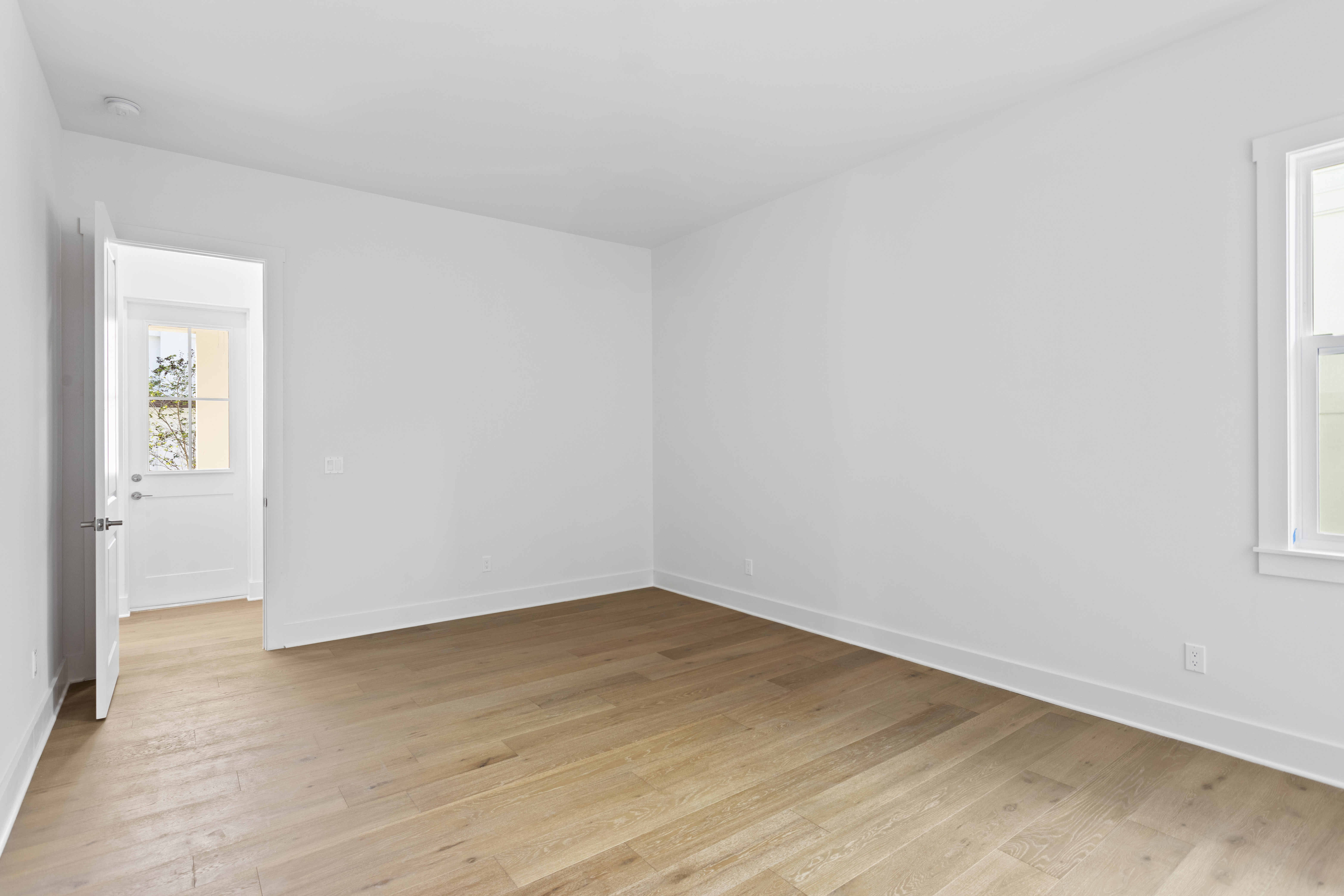 Tampa, Florida, 33611, United States, 4 Bedrooms Bedrooms, ,3 BathroomsBathrooms,Residential,For Sale,1977449