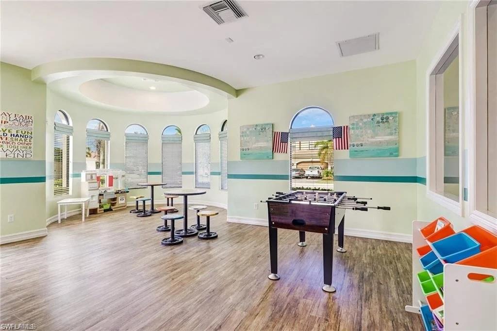 Naples, Florida, 34105, United States, 4 Bedrooms Bedrooms, ,3 BathroomsBathrooms,Residential,For Sale,1919592