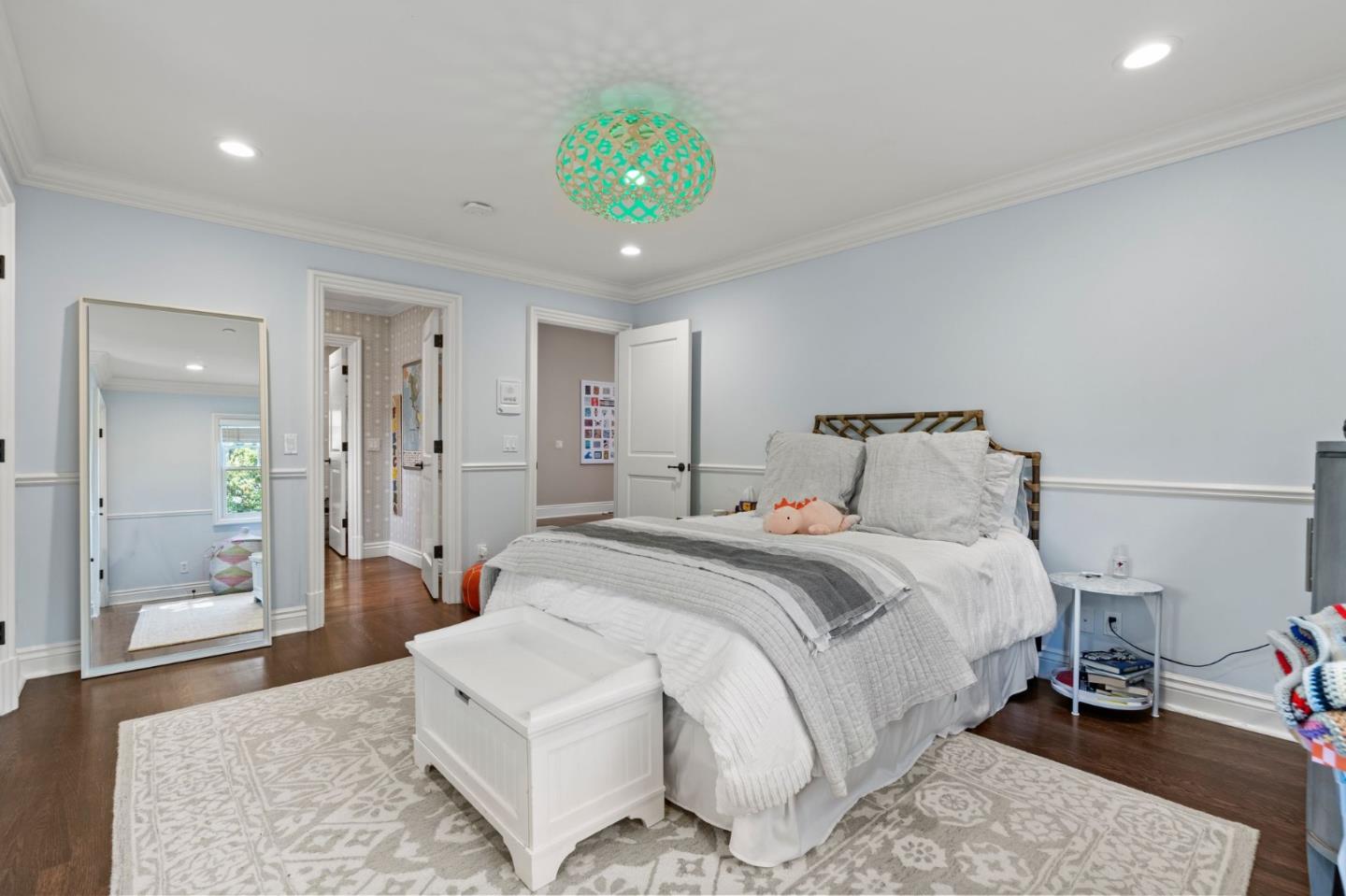 Hillsborough, California, 94010, United States, 6 Bedrooms Bedrooms, ,7 BathroomsBathrooms,Residential,For Sale,1947019