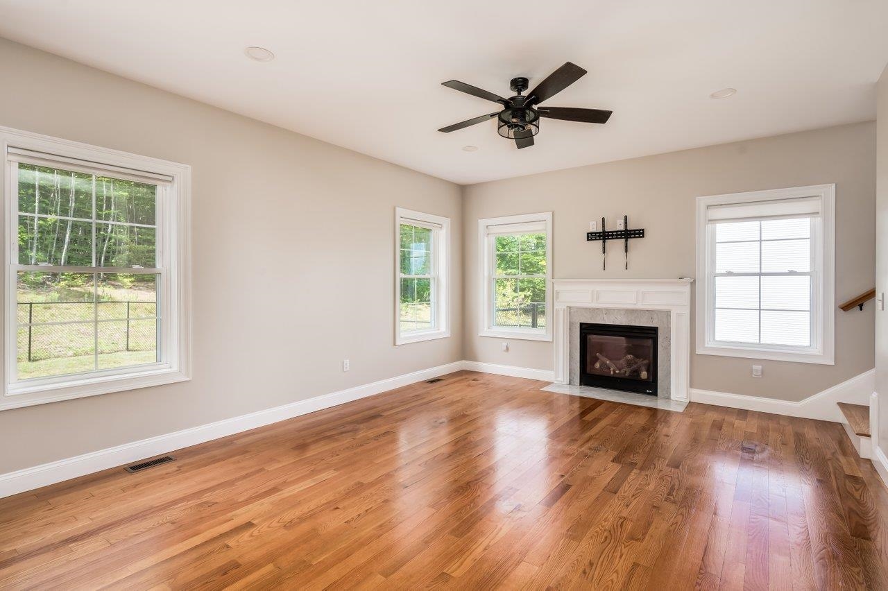 Weare, New Hampshire, 03281, United States, 4 Bedrooms Bedrooms, ,4 BathroomsBathrooms,Residential,For Sale,1908360