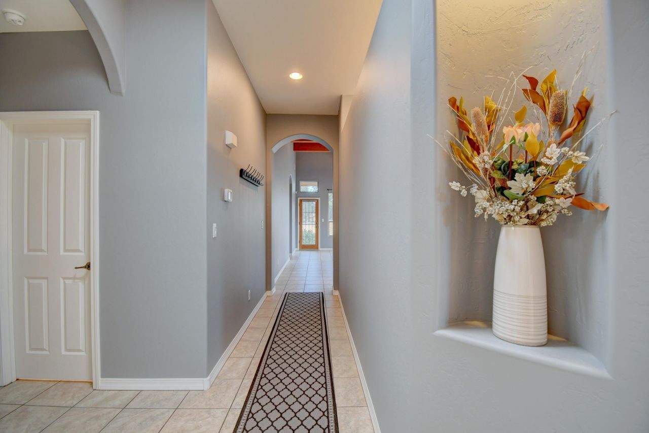 Albuquerque, New Mexico, 87122, United States, 3 Bedrooms Bedrooms, ,2 BathroomsBathrooms,Residential,For Sale,1971329