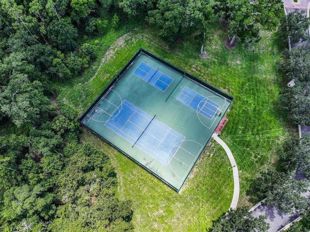 Lakeland, Florida, 33810, United States, 4 Bedrooms Bedrooms, ,3 BathroomsBathrooms,Residential,For Sale,1950901