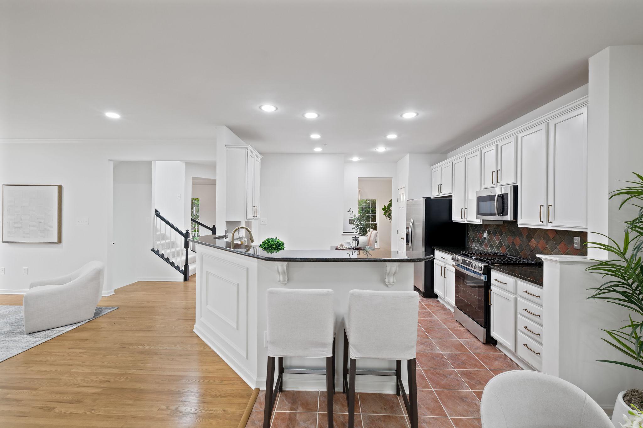  845 Lake Varuna Drive, Gaithersburg, MD, 20878 - 物件實景