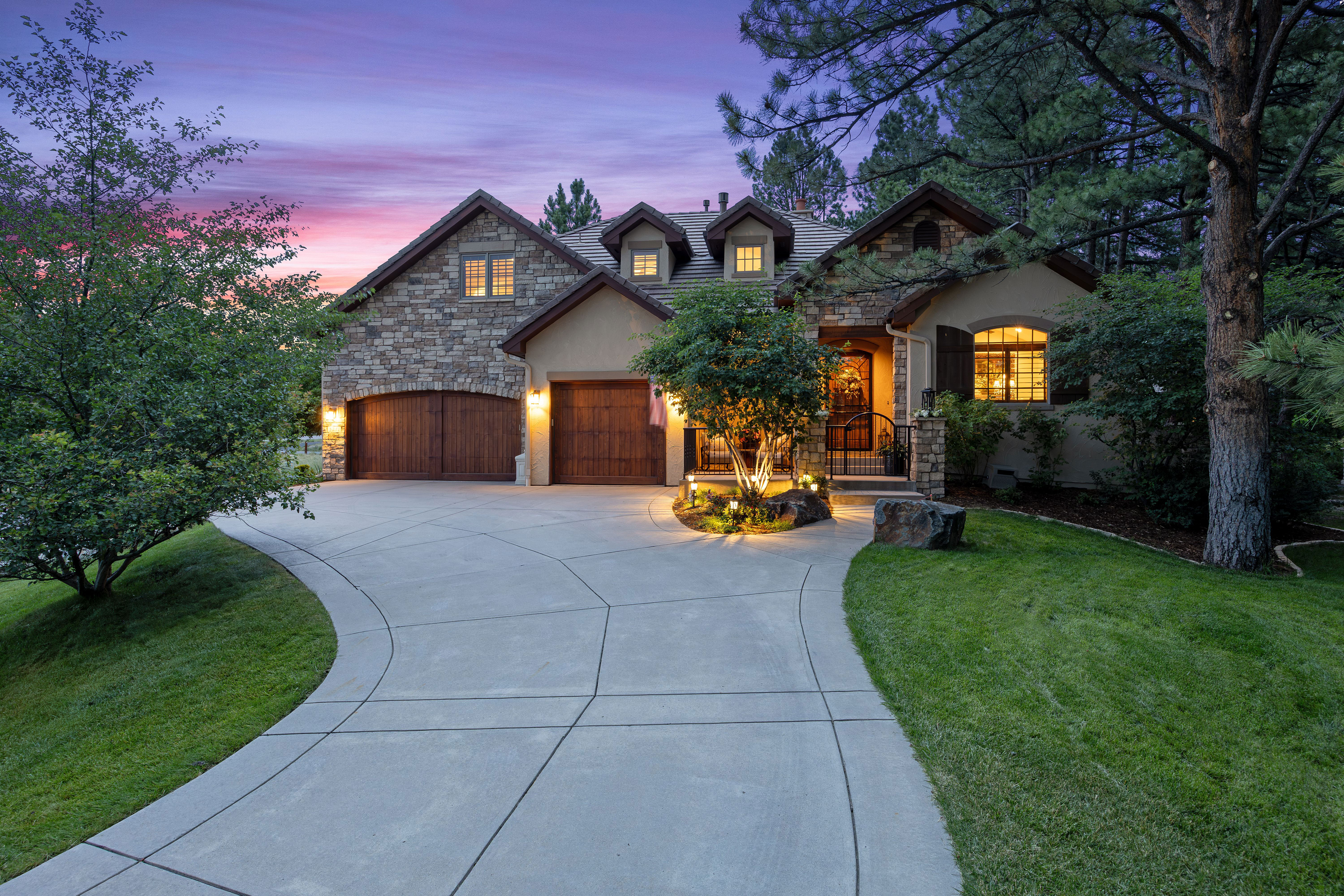  Luxury, No-Maintenance Living with Main-Floor Primary in Castle Pines Village - 物件實景