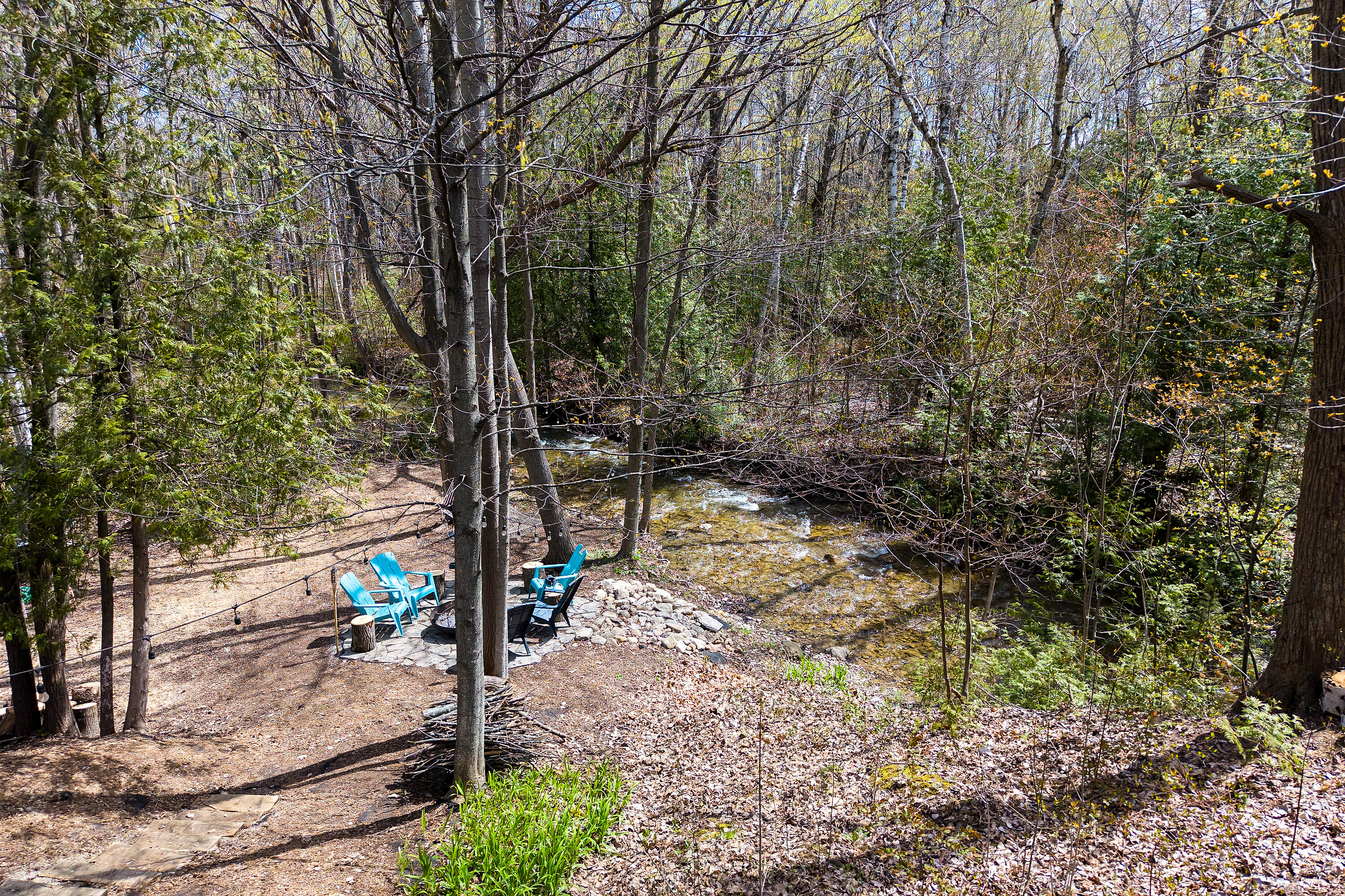  Private Creekside Retreat - 物件實景