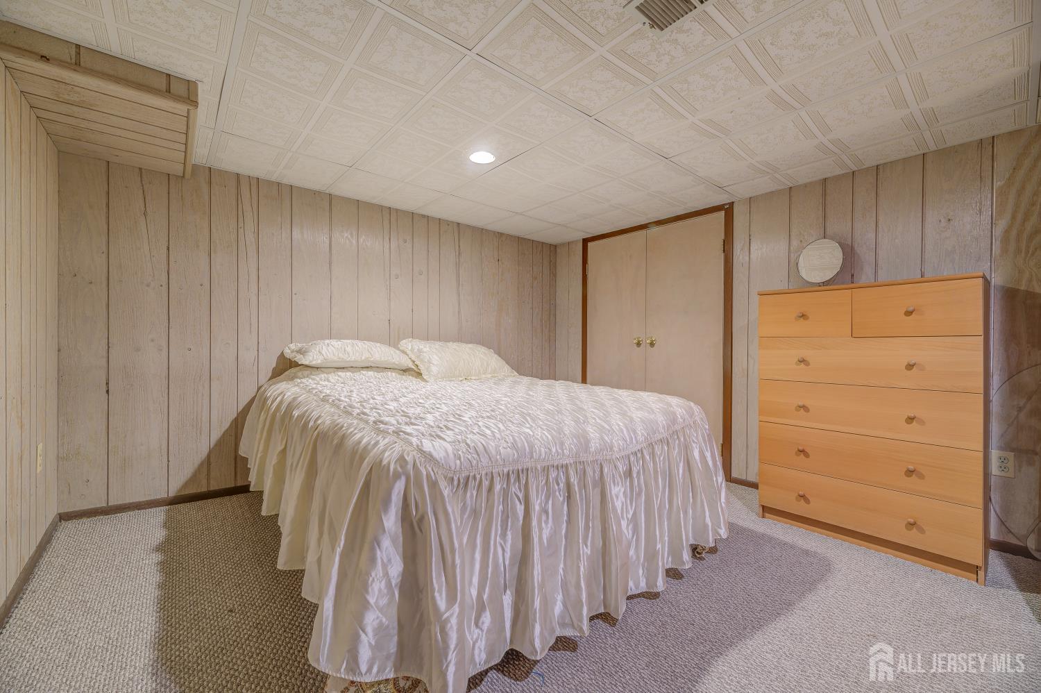 New Brunswick, New Jersey, 08901, United States, 4 Bedrooms Bedrooms, ,4 BathroomsBathrooms,Residential,For Sale,1996450