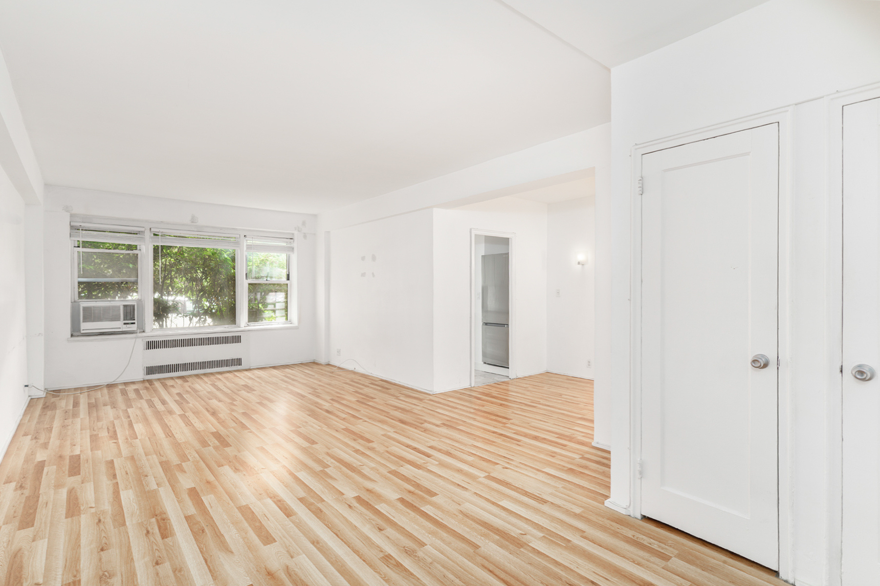  ?RENOVATED ONE BEDROOM ON THE GARDEN LEVEL? - 物件實景