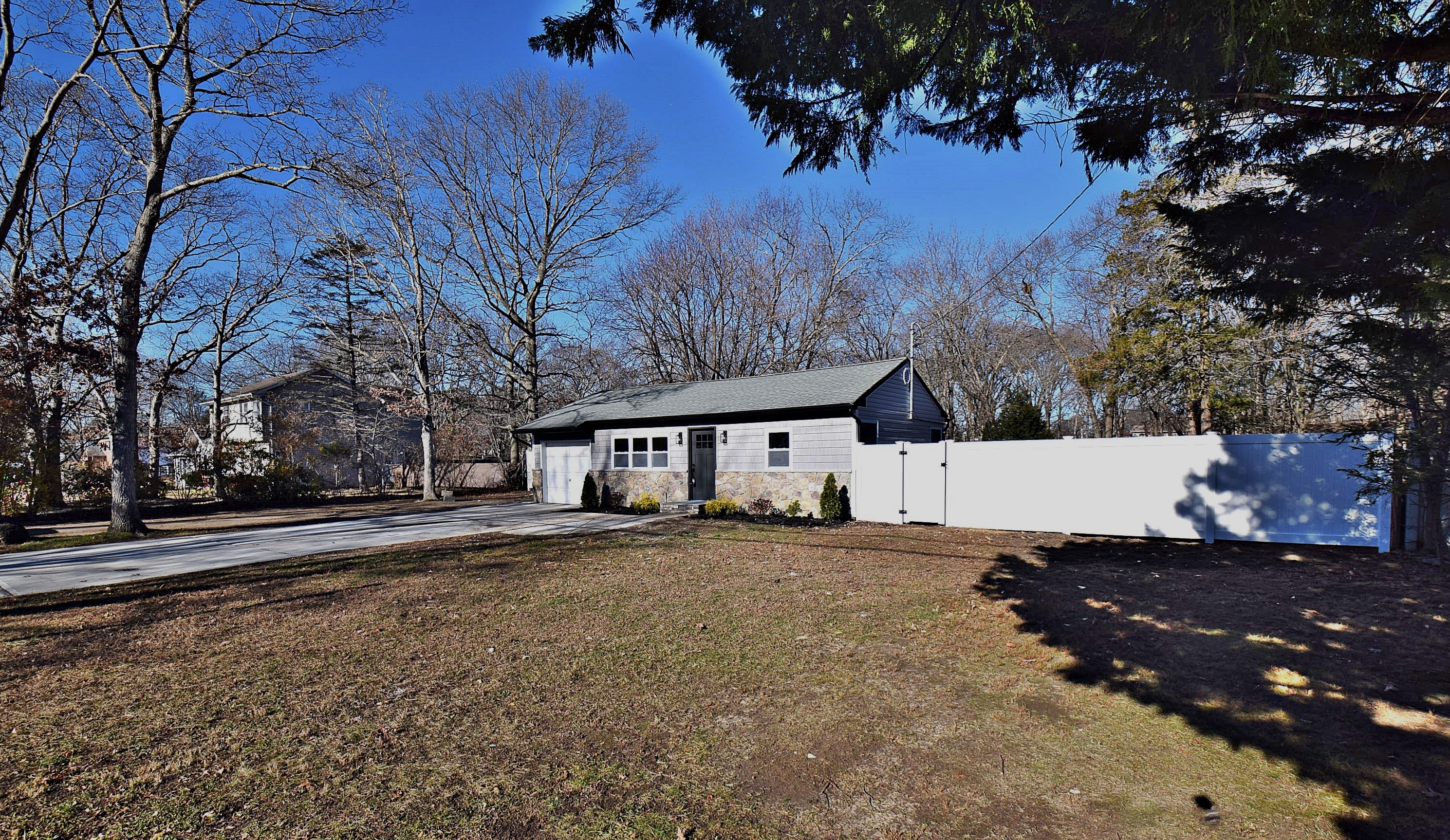 Islip Terrace, New York, 11752, United States, 3 Bedrooms Bedrooms, ,1 BathroomBathrooms,Residential,For Sale,2001528