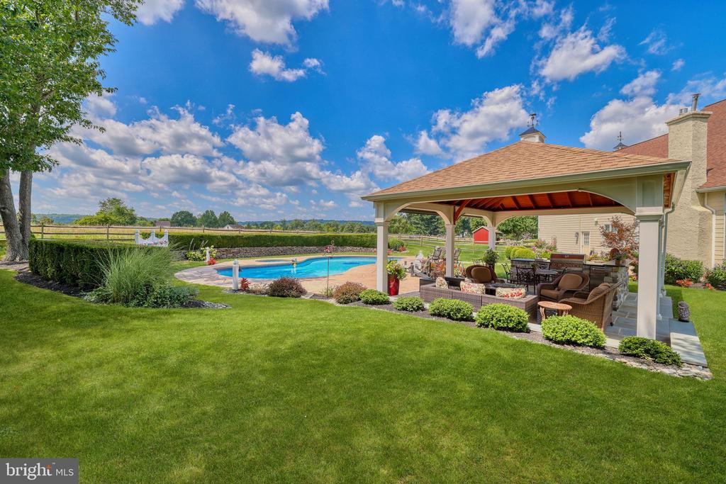 New Hope, Pennsylvania, 18938, United States, 4 Bedrooms Bedrooms, ,4 BathroomsBathrooms,Residential,For Sale,2003111