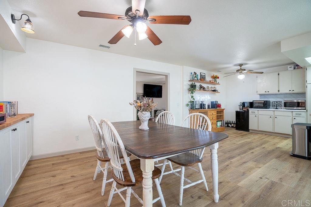 Temecula, California, 92592, United States, 3 Bedrooms Bedrooms, ,3 BathroomsBathrooms,Residential,For Sale,1997164