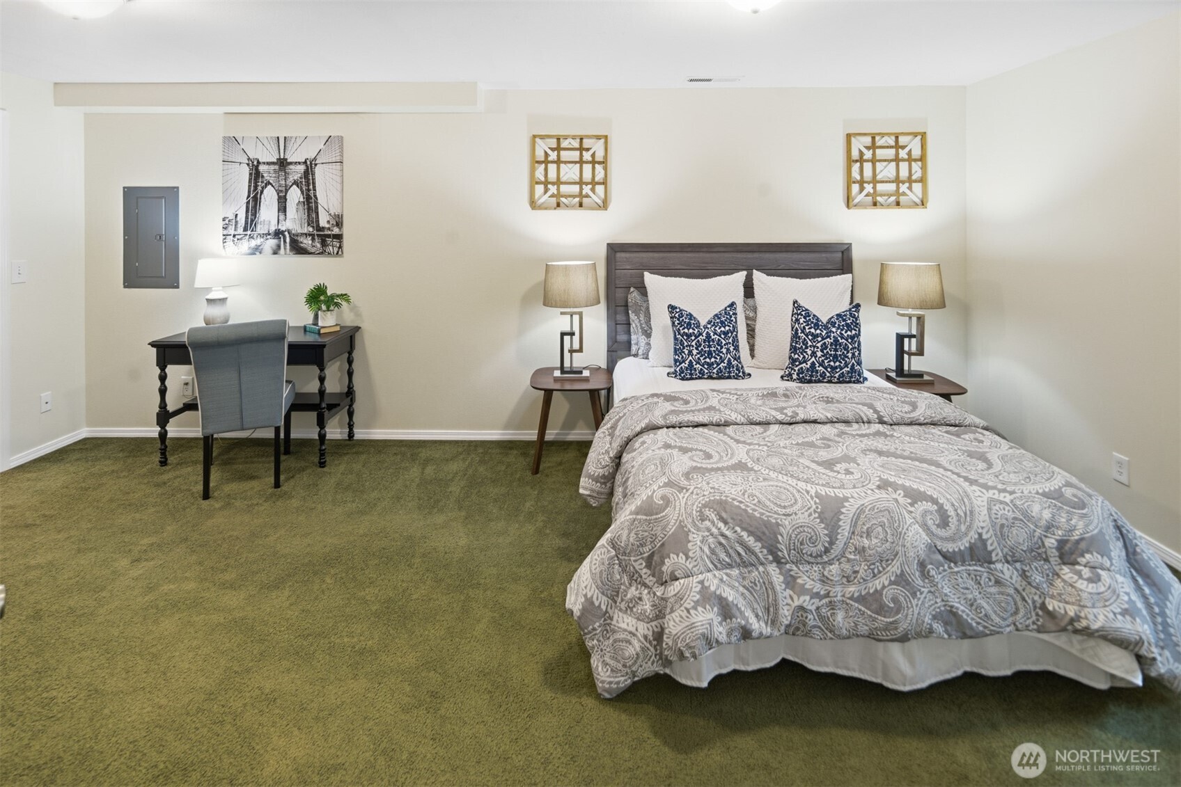 Kirkland, Washington, 98033, United States, 4 Bedrooms Bedrooms, ,3 BathroomsBathrooms,Residential,For Sale,1995670