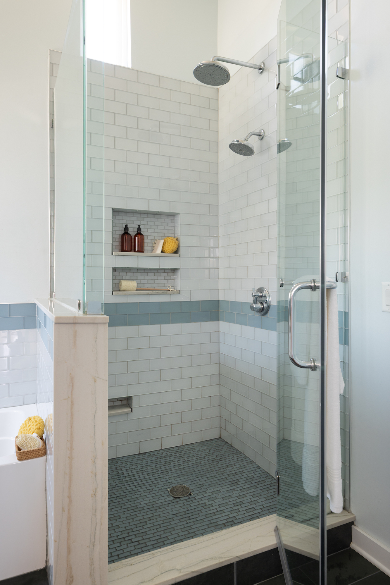 Los Angeles, California, 90029, United States, 4 Bedrooms Bedrooms, ,3 BathroomsBathrooms,Residential,For Sale,1864555