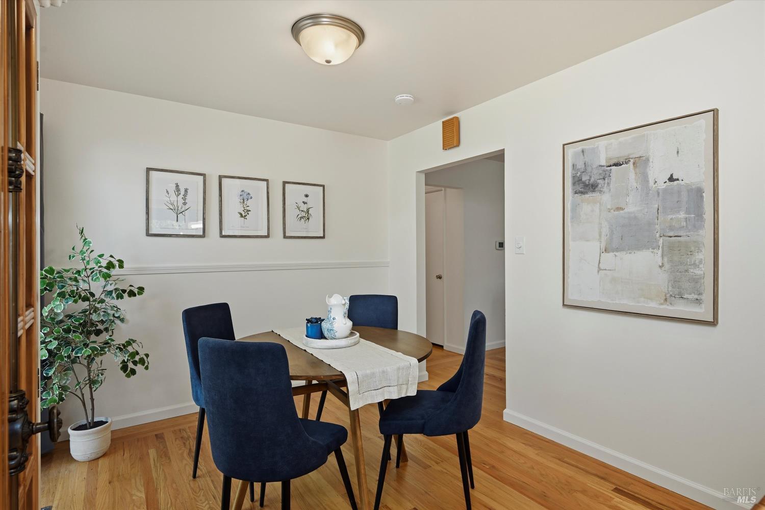 Santa Rosa, California, 95404, United States, 3 Bedrooms Bedrooms, ,2 BathroomsBathrooms,Residential,For Sale,1986551