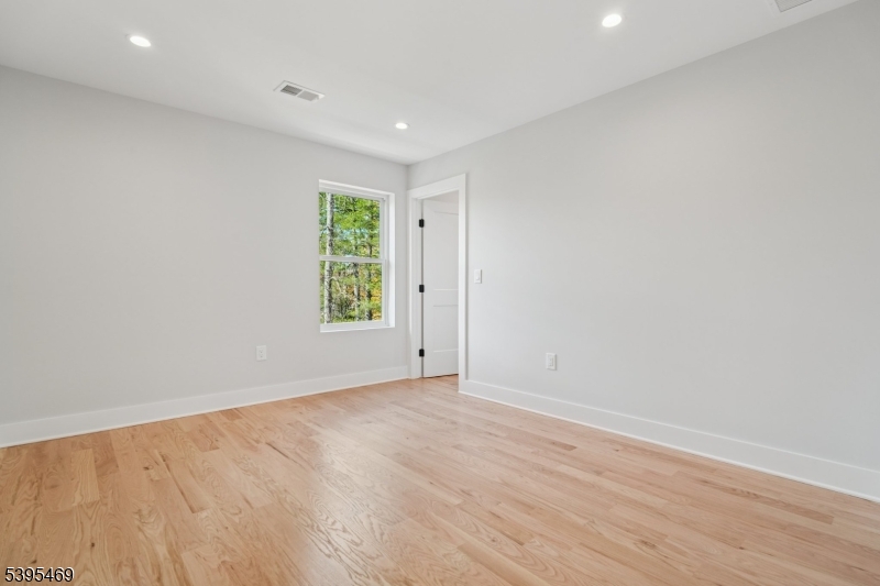 New Providence Boro, New Jersey, 07974, United States, 6 Bedrooms Bedrooms, ,6 BathroomsBathrooms,Residential,For Sale,2001991