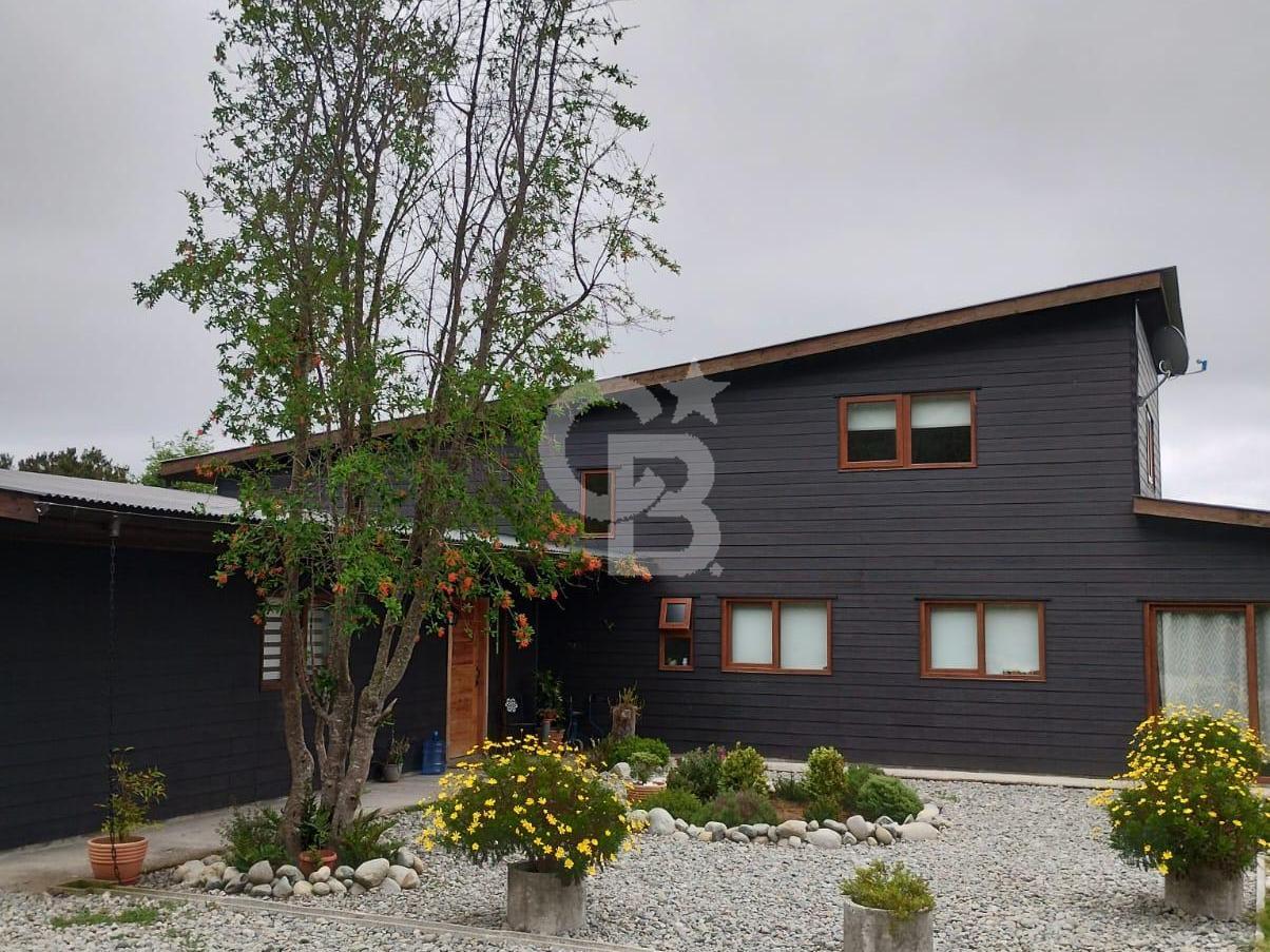 Puerto Varas, Chile, 5 Bedrooms Bedrooms, ,4 BathroomsBathrooms,Residential,For Sale,1988182