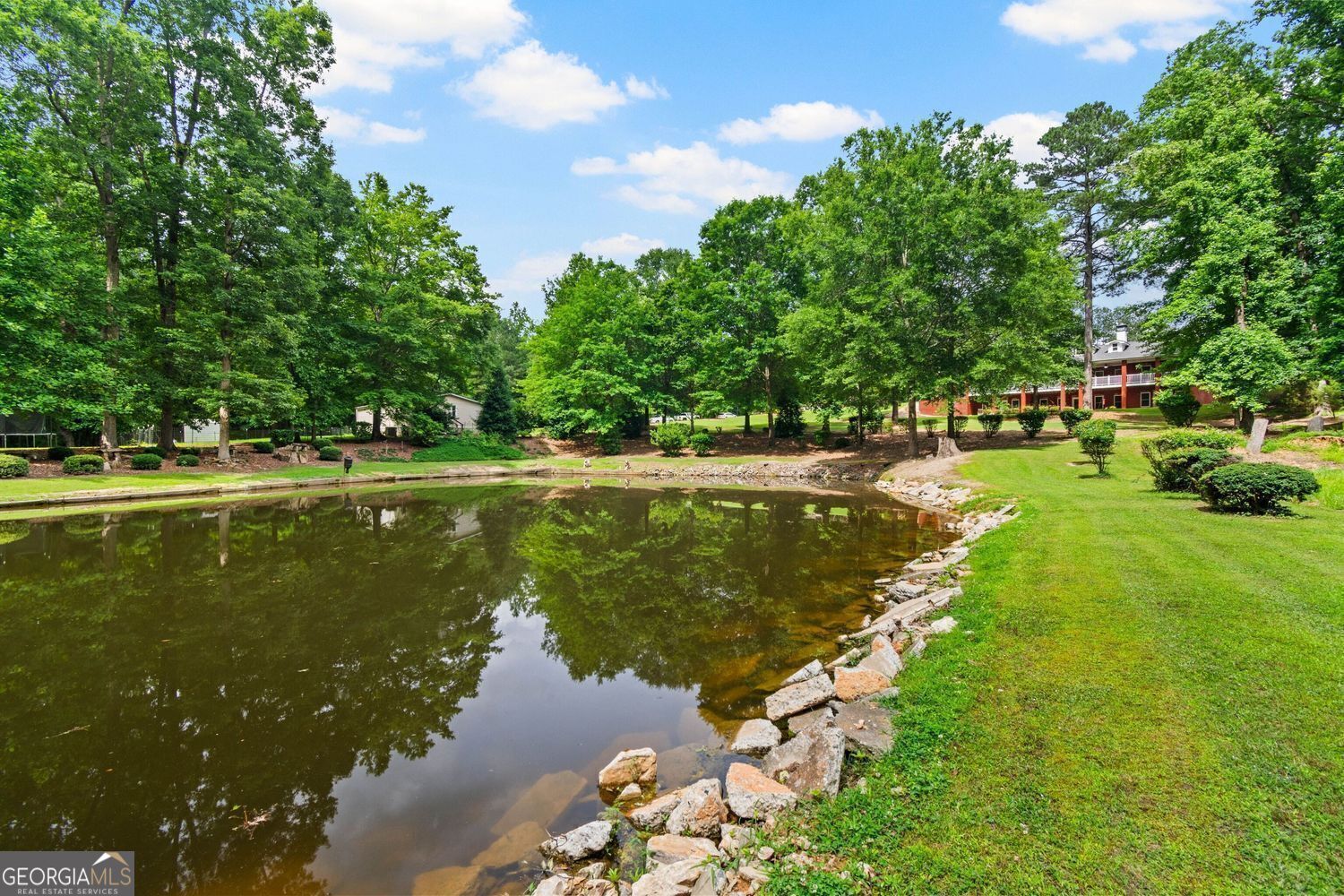 Cumming, Georgia, 30028, United States, 4 Bedrooms Bedrooms, ,5 BathroomsBathrooms,Residential,For Sale,1859105