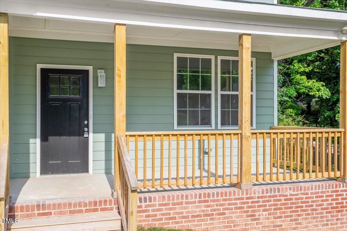 Durham, North Carolina, 27707, United States, 4 Bedrooms Bedrooms, ,4 BathroomsBathrooms,Residential,For Sale,1882318