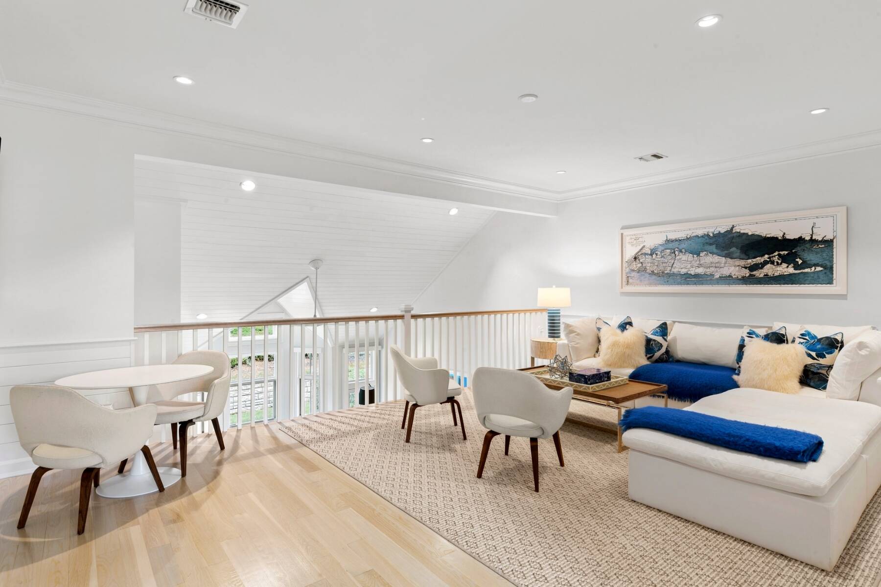  Bishops Pond SH Village Townhouse - 物件實景