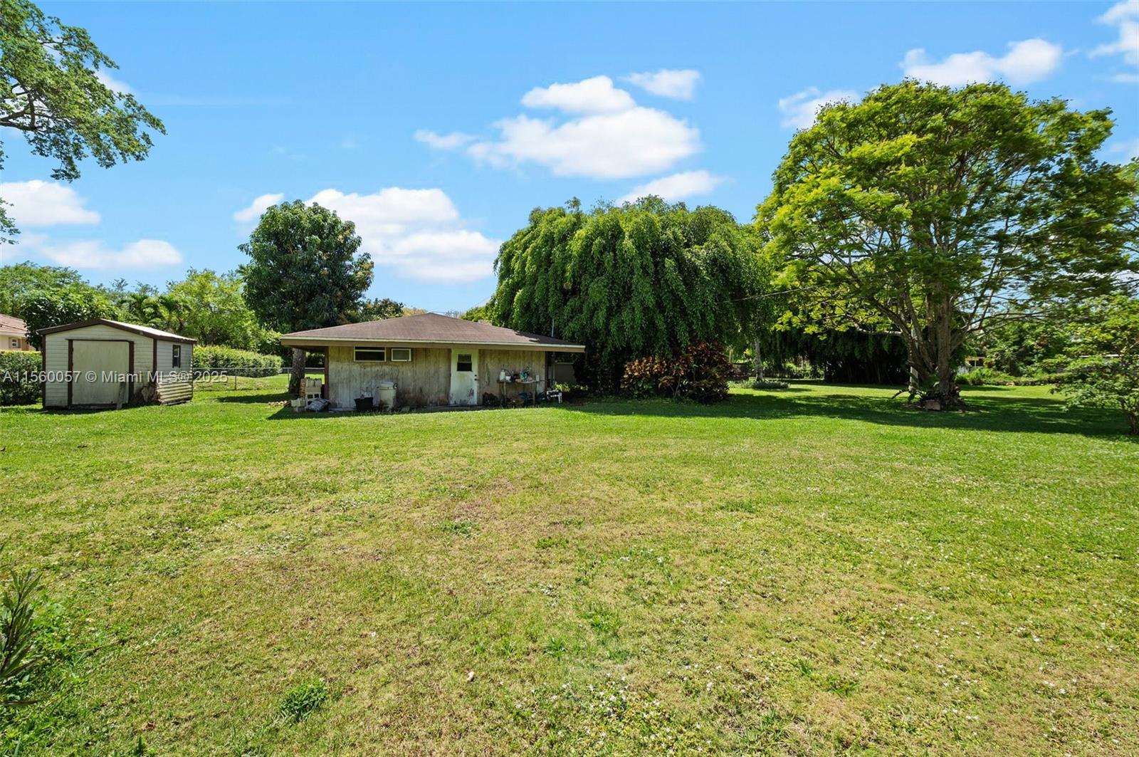 Pinecrest, Florida, 33156, United States, 2 Bedrooms Bedrooms, ,2 BathroomsBathrooms,Residential,For Sale,1885359