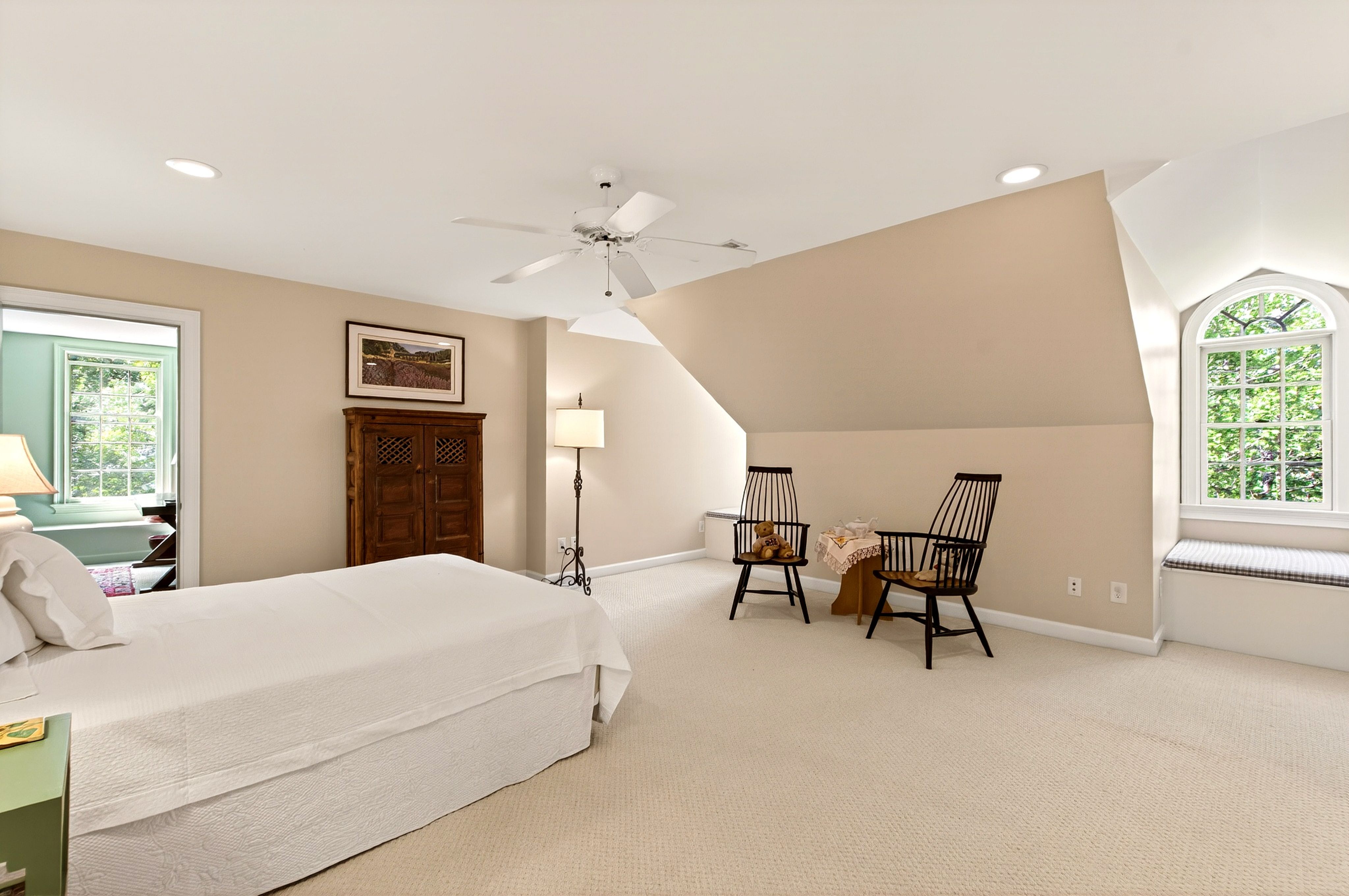  325 Nottingham Drive, Chapel Hill, NC 27517 - 物件實景
