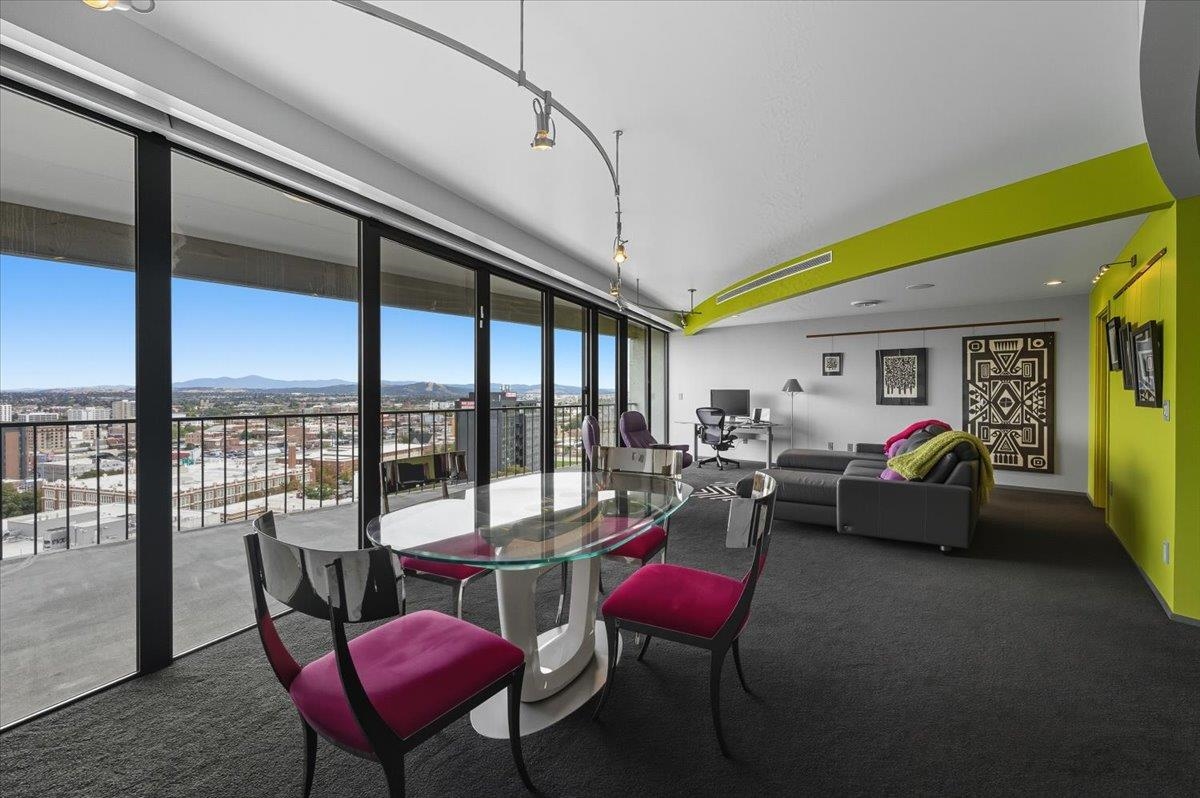 Spokane, Washington, 99204, United States, 1 Bedroom Bedrooms, ,2 BathroomsBathrooms,Residential,For Sale,1959393