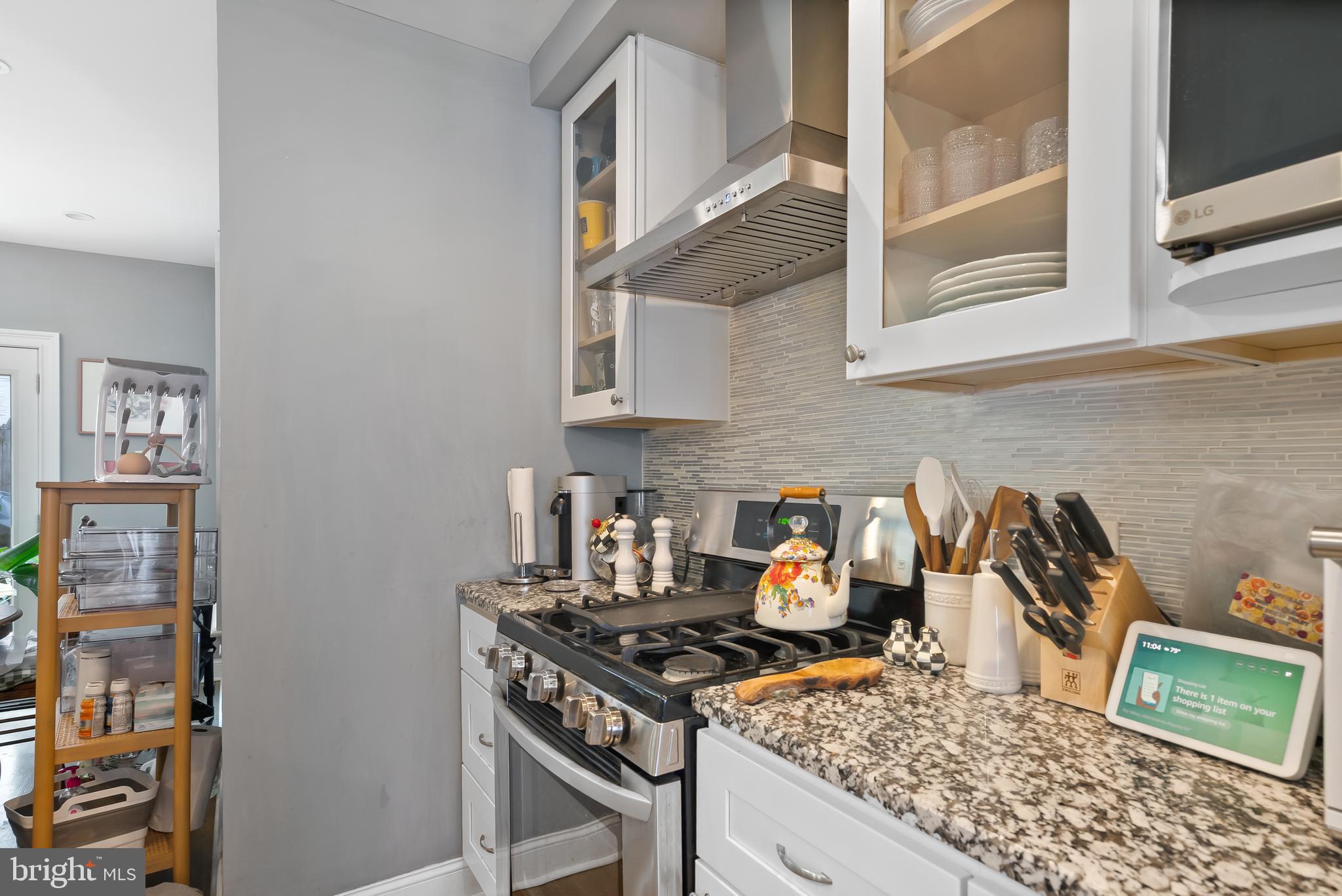 PHILADELPHIA, Pennsylvania, 19146, United States, 3 Bedrooms Bedrooms, ,3 BathroomsBathrooms,Residential,For Sale,1889775
