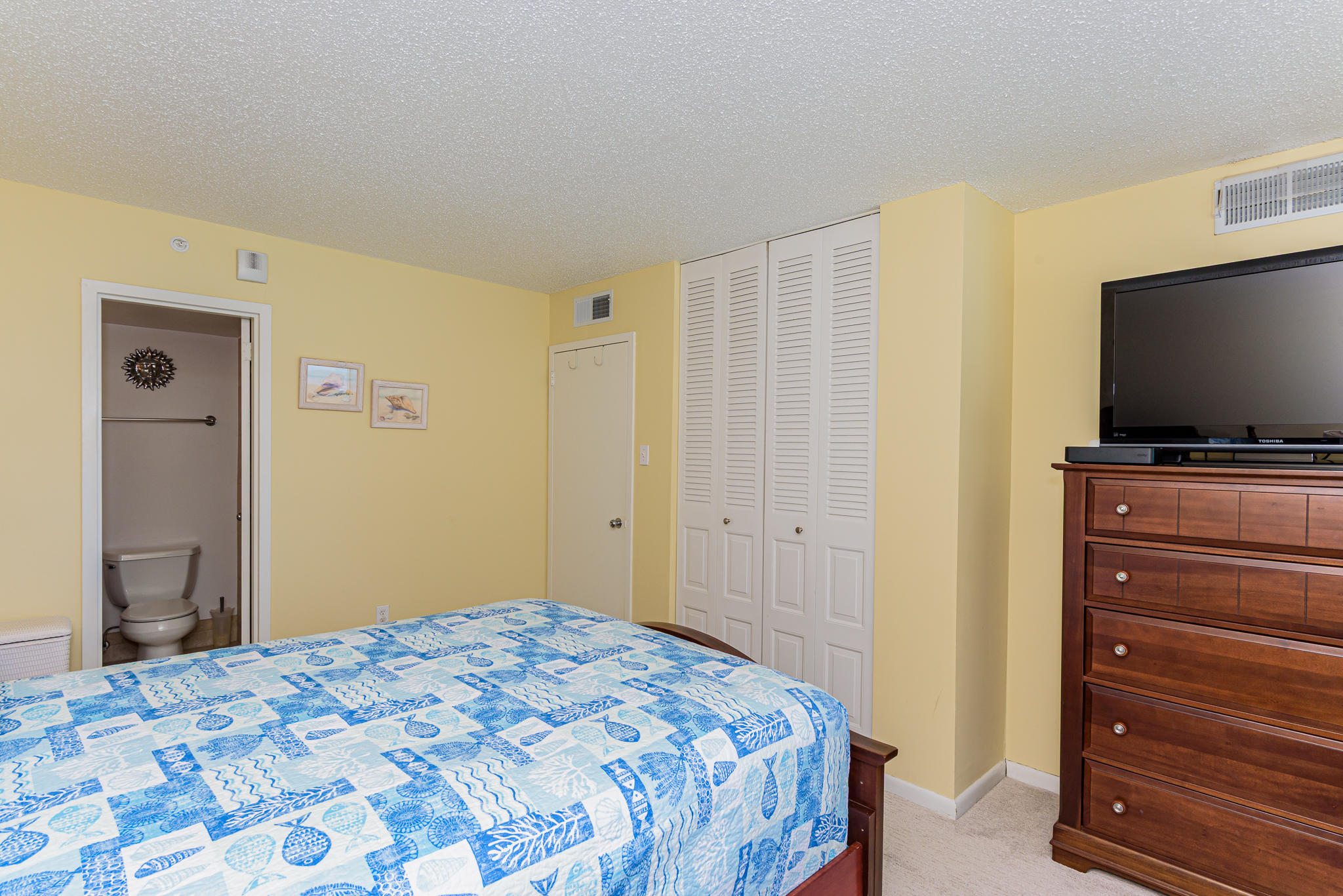 Ocean City, Maryland, 21842, United States, 3 Bedrooms Bedrooms, ,2 BathroomsBathrooms,Residential,For Sale,1929100
