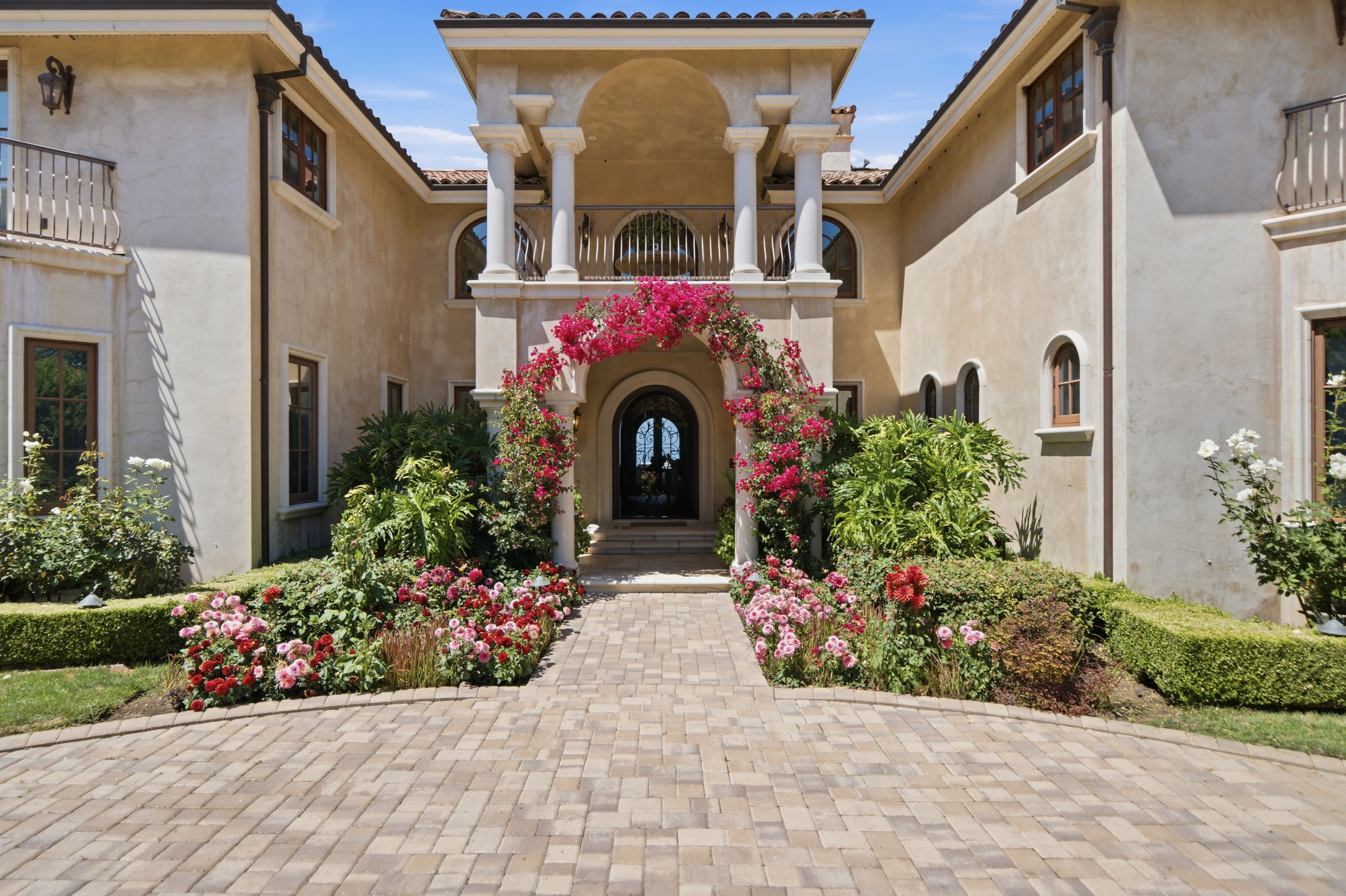  An Entertainer’s Estate with Exceptional Bay Views - 物件實景
