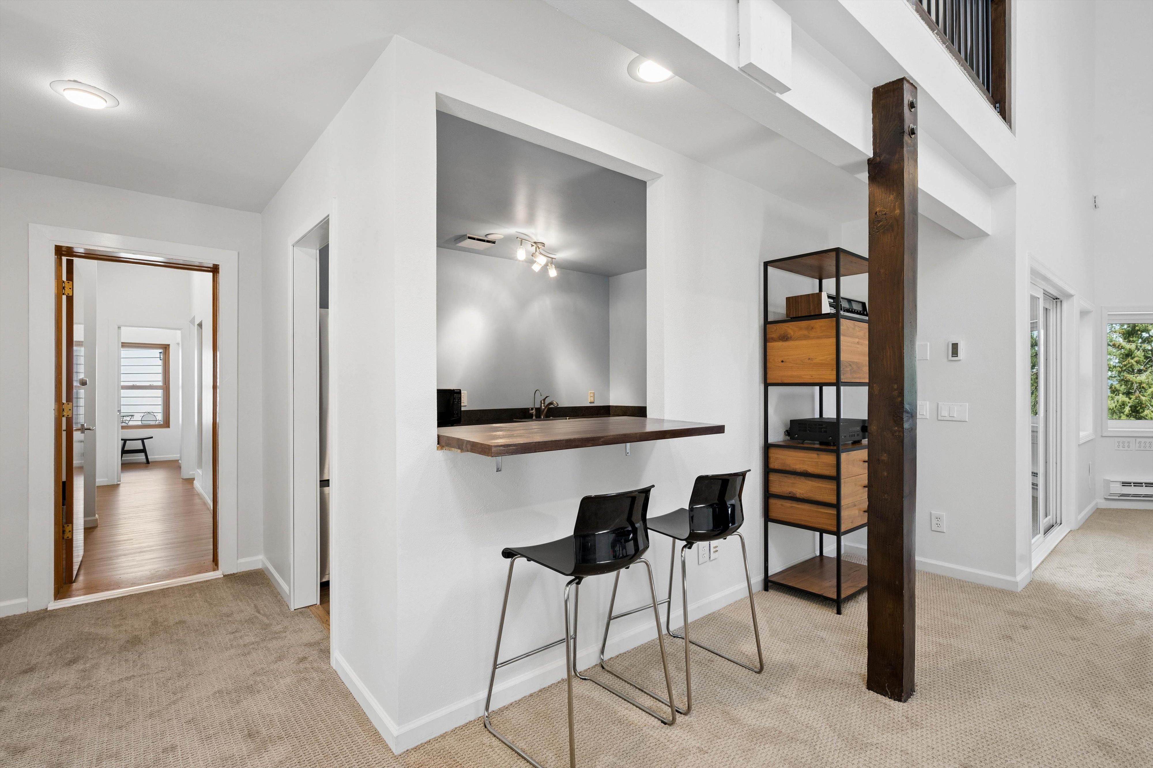  Experience Refined Mid-Century Inspired Mountain Living on 3.37 Acres - 物件實景