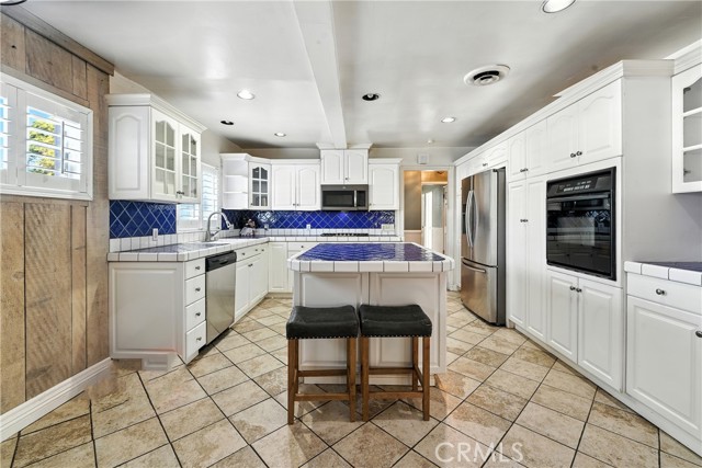 West Covina, California, 91791, United States, 3 Bedrooms Bedrooms, ,2 BathroomsBathrooms,Residential,For Sale,1914104