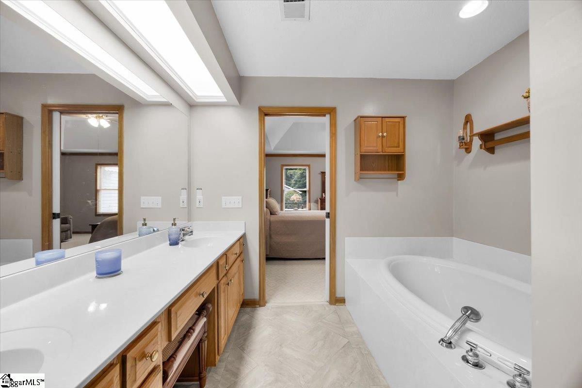 Greenville, South Carolina, 29617, United States, 4 Bedrooms Bedrooms, ,3 BathroomsBathrooms,Residential,For Sale,1955283