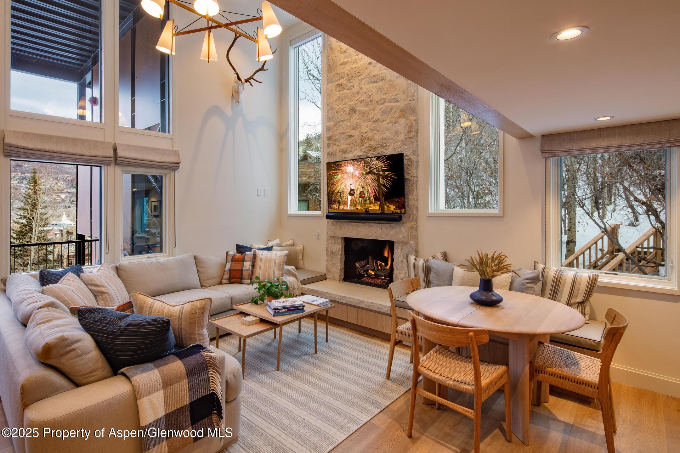 Aspen, Colorado, 81611, United States, 3 Bedrooms Bedrooms, ,3 BathroomsBathrooms,Residential,For Sale,1858270