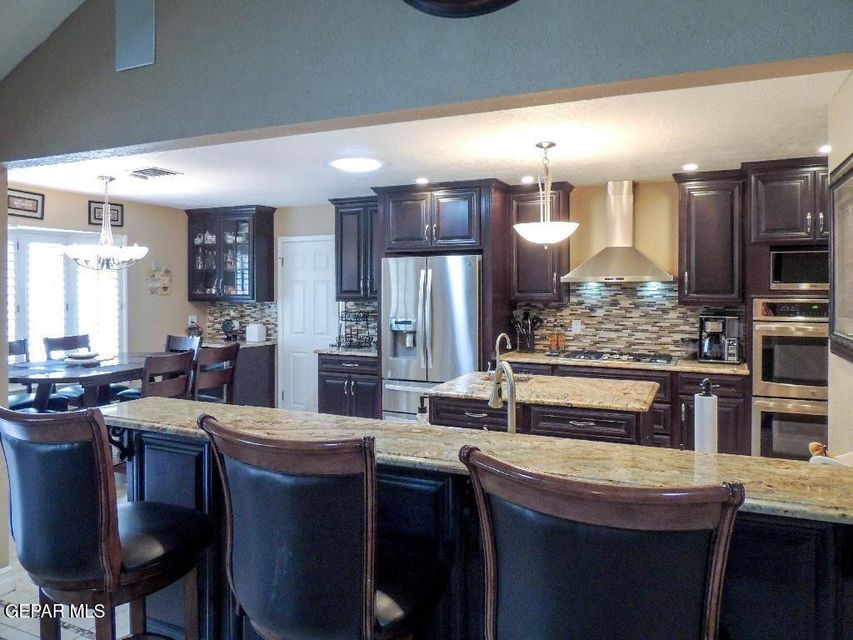 El Paso, Texas, 79935, United States, 4 Bedrooms Bedrooms, ,2 BathroomsBathrooms,Residential,For Sale,1923244