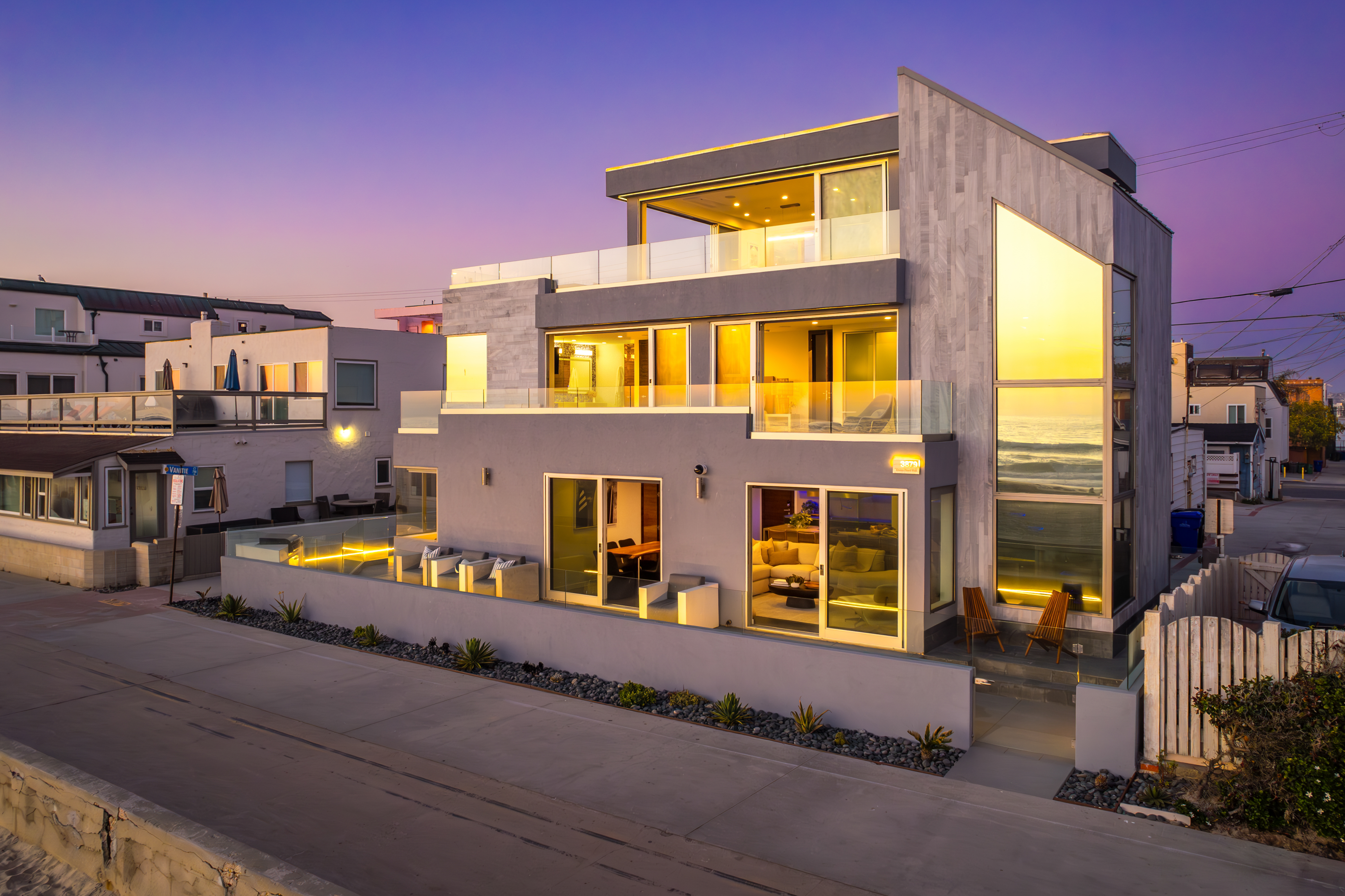 San Diego, CA 92109