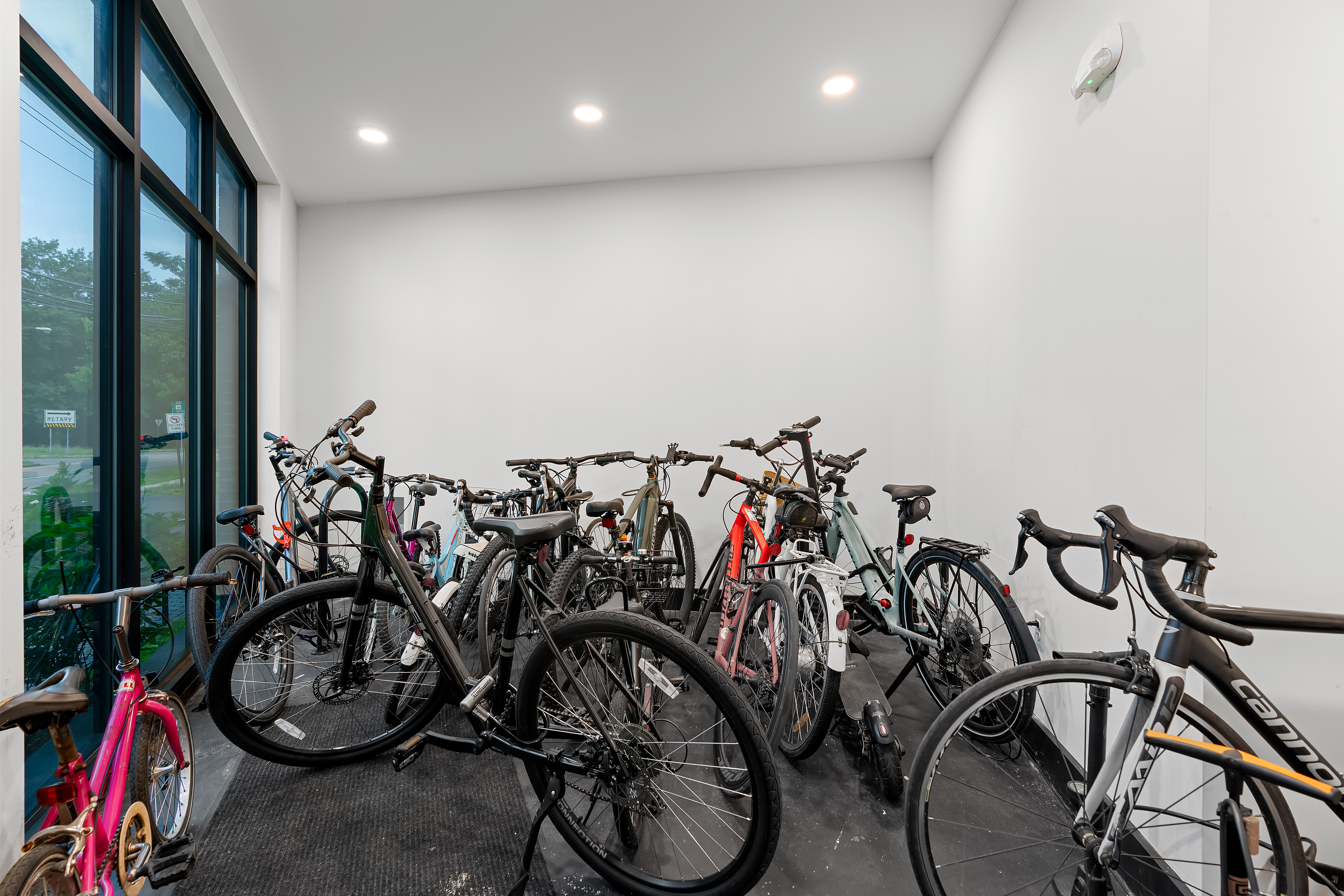  395 Alewife Brook Pkwy, Unit 3B, Somerville, MA, 02144 - 物件實景
