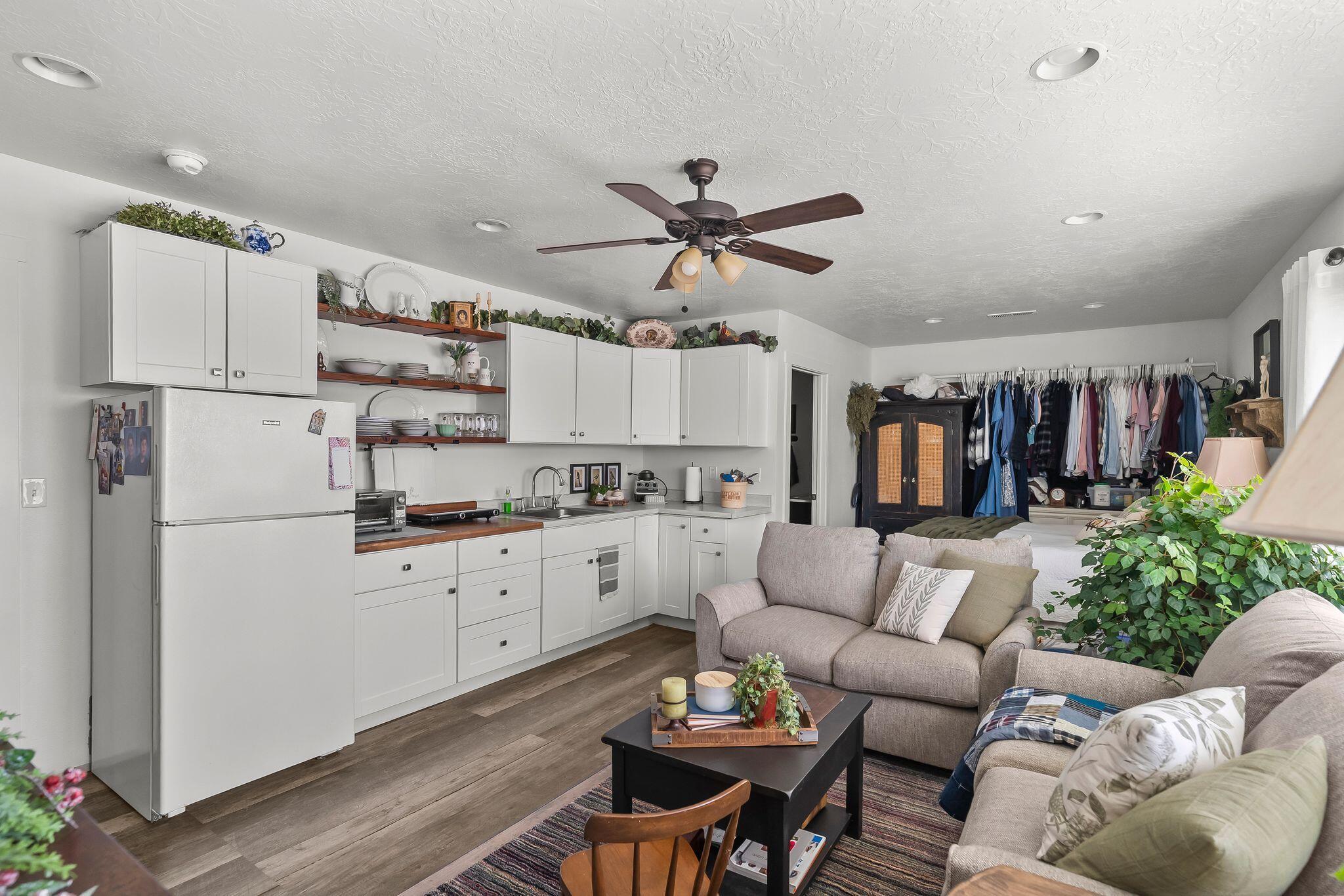 St George, Utah, 84770, United States, 6 Bedrooms Bedrooms, ,3 BathroomsBathrooms,Residential,For Sale,2005357