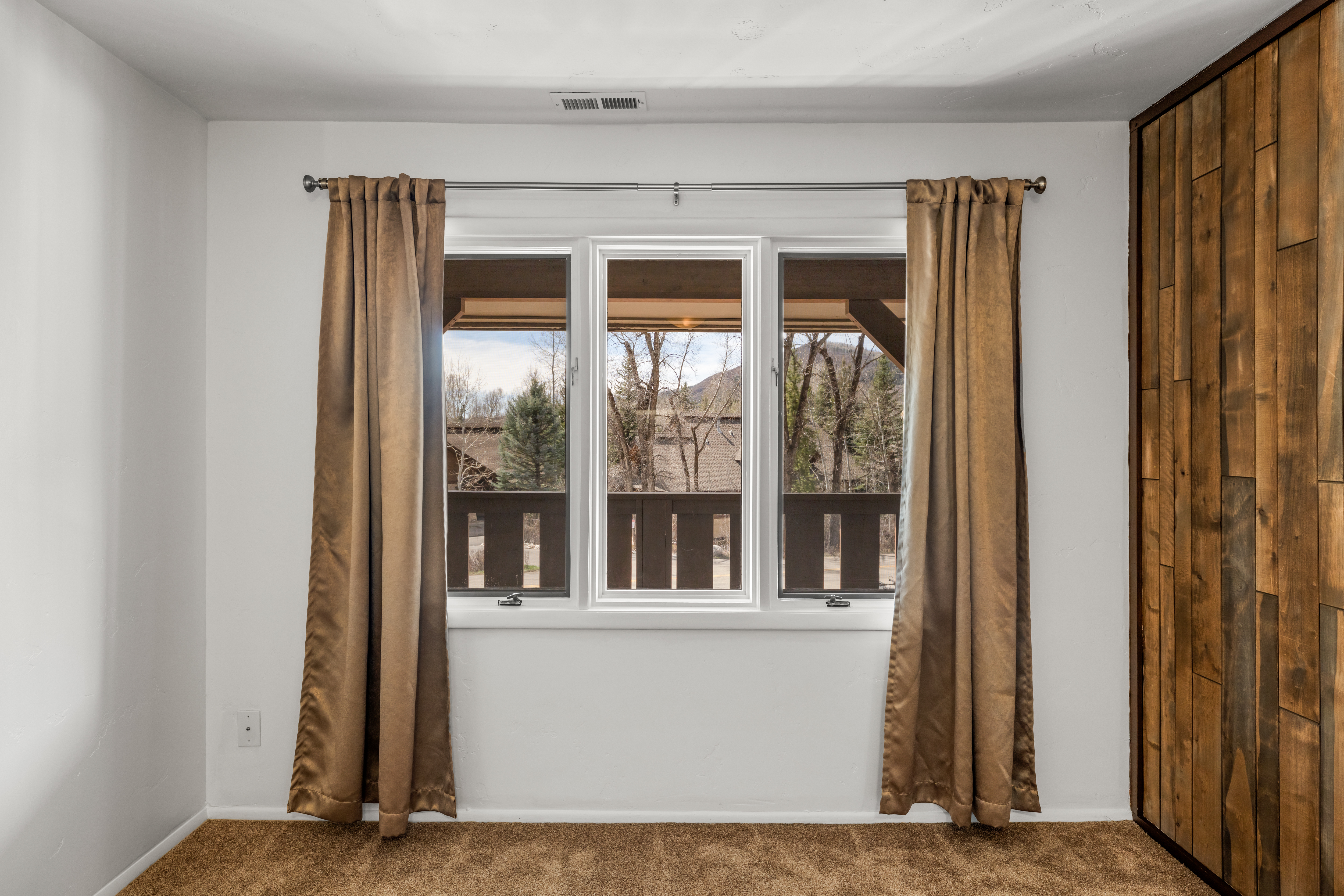  Rare Top-Floor Condo at Chaparral Terraces - 物件實景